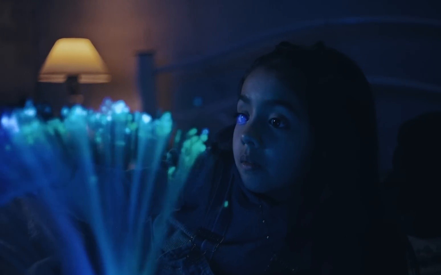 Luciérnagas (2025) —  shot,  lighting