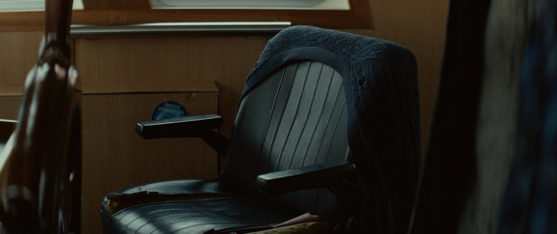 Cargo (2017) —  shot,  lighting