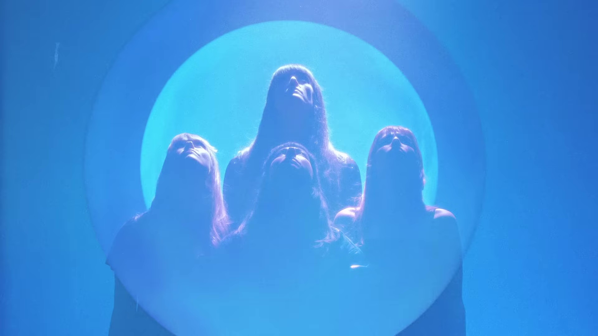 La Bomba (2024) —  shot,  lighting