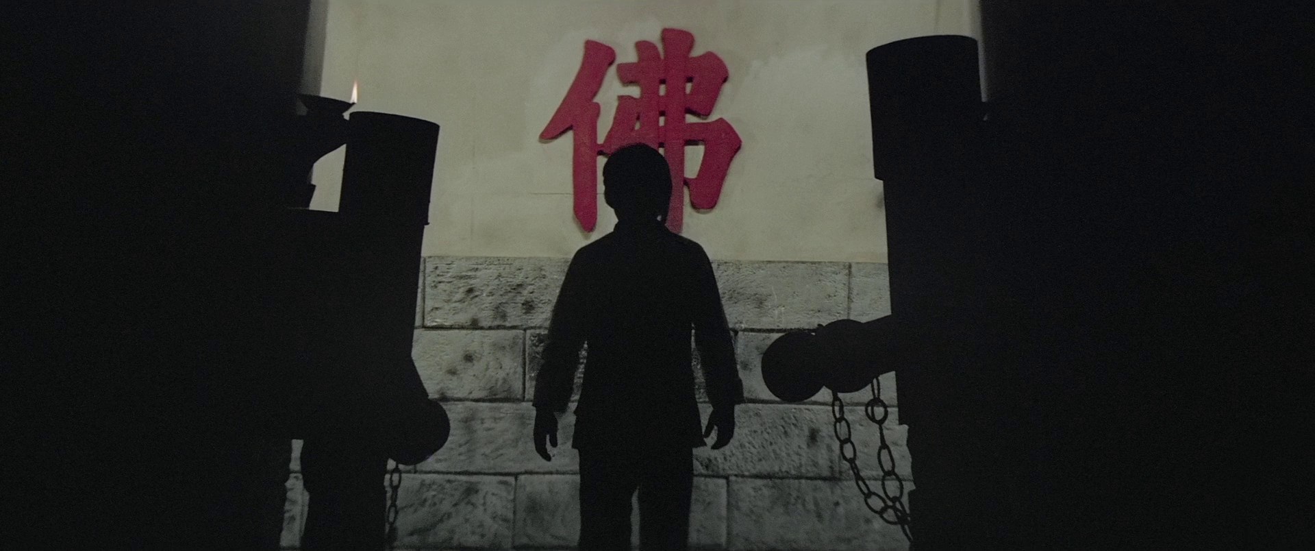 Shaolin Wooden Men (1976) —  shot,  lighting