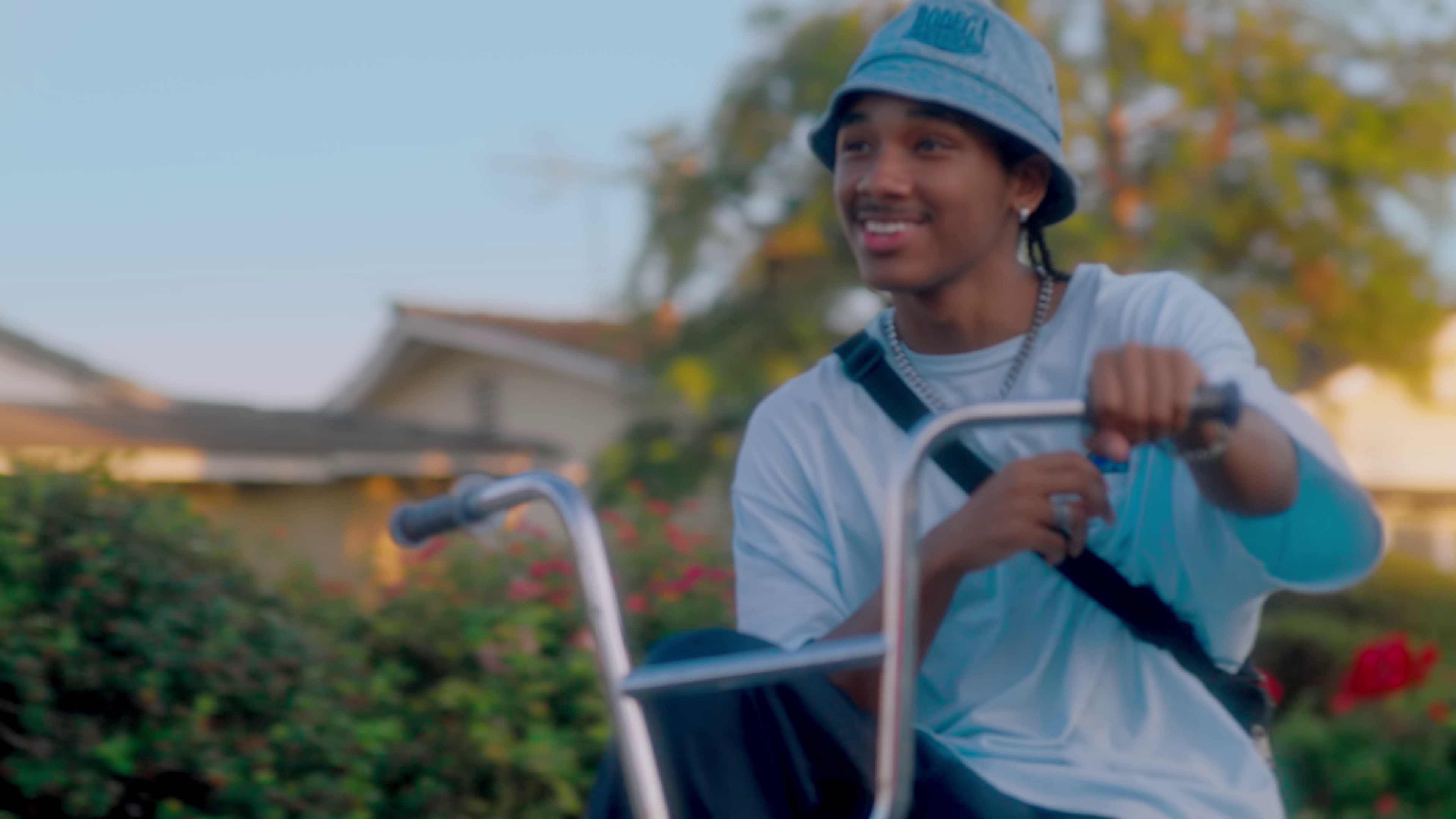 All Tinted  (2019) —  shot,  lighting