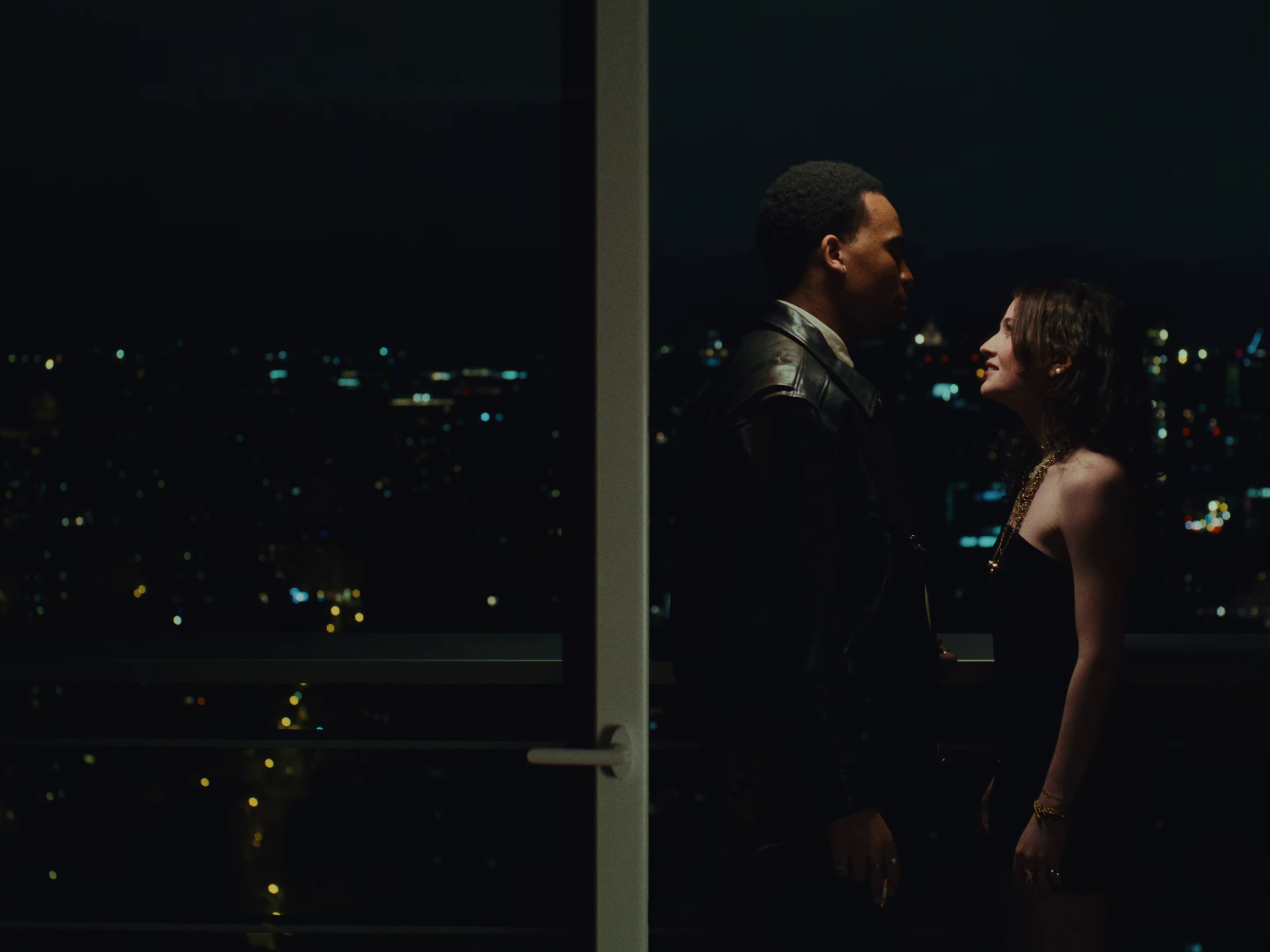 JEUNE SALAUD (2024) —  shot,  lighting