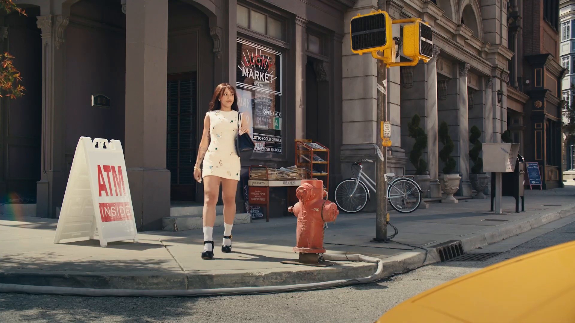 MARC JACOBS PRE-FALL 2025 (2025) —  shot,  lighting