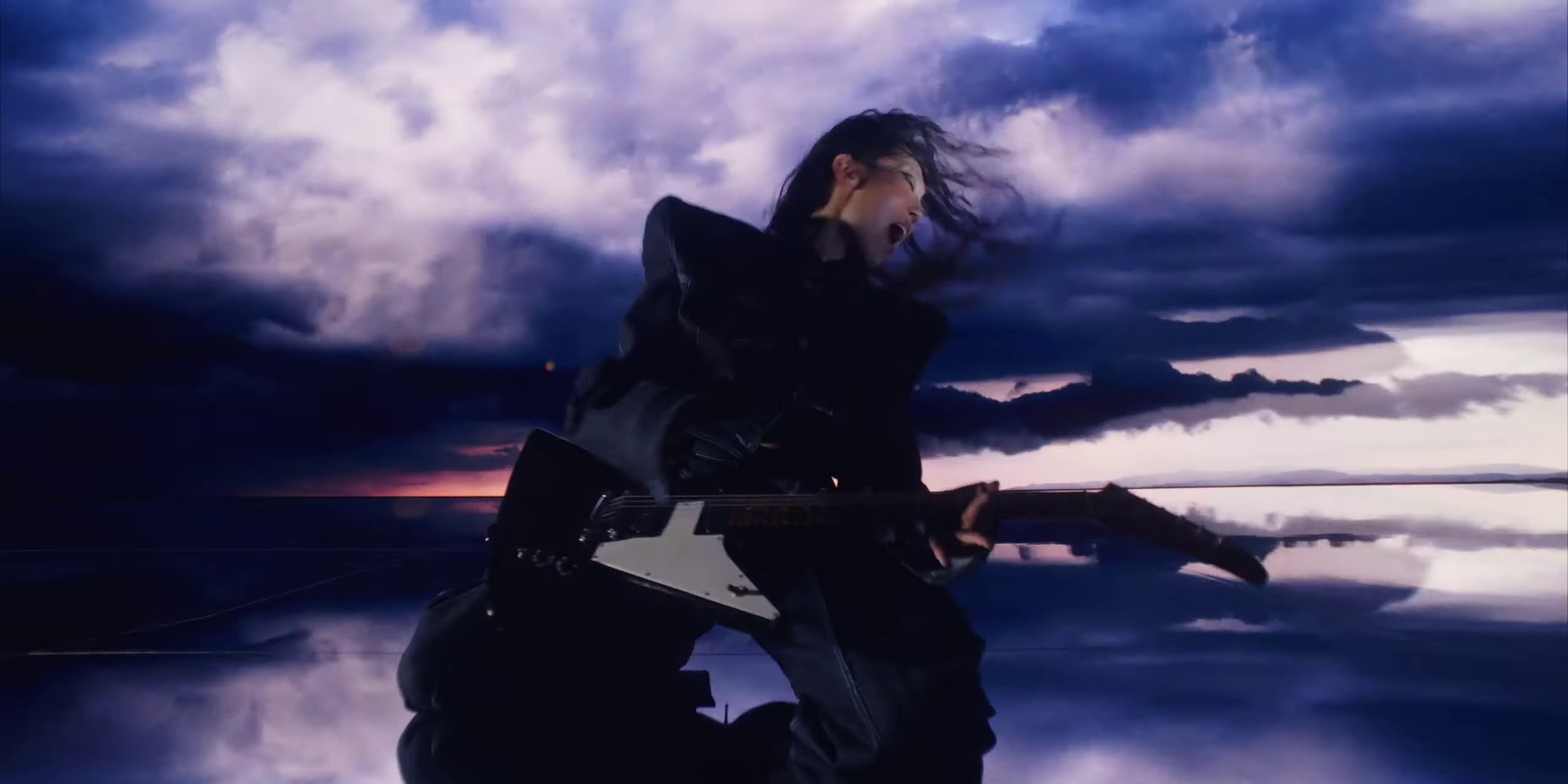 Honeycrash (2024) —  shot,  lighting