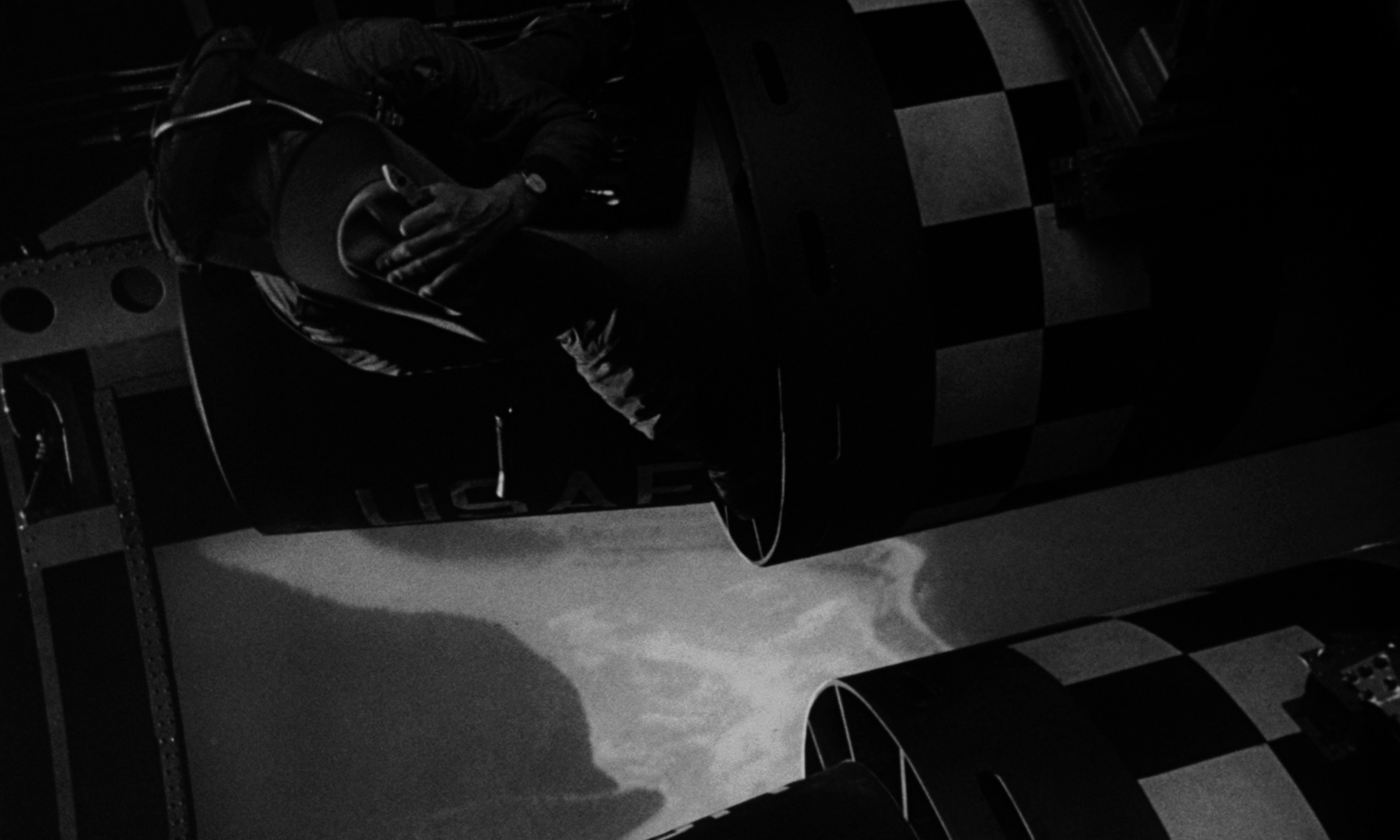Dr. Strangelove or: How I Learned to Stop Worrying and Love the Bomb (1964) —  shot,  lighting