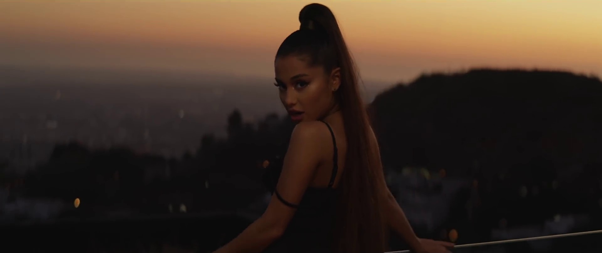 break up with your girlfriend, i'm bored (2019) —  shot,  lighting