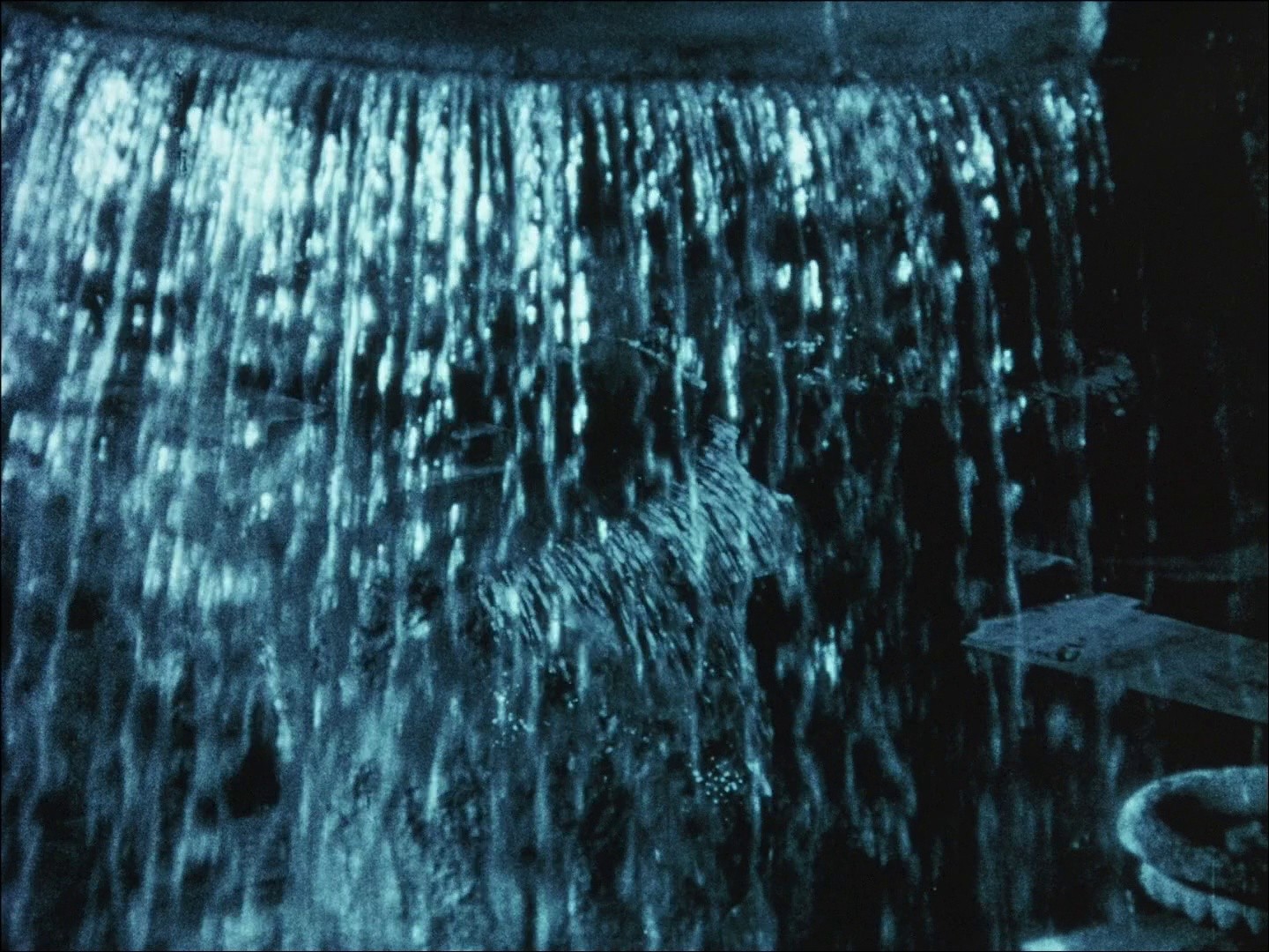 Eaux d'artifice (1953) —  shot,  lighting