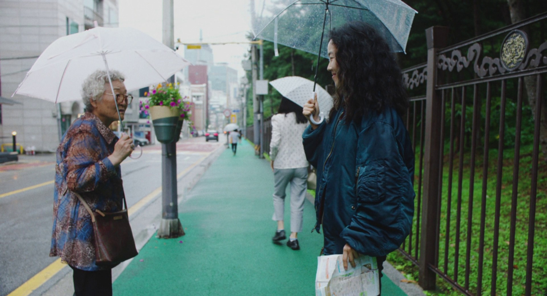 Return to Seoul (2022) —  shot,  lighting