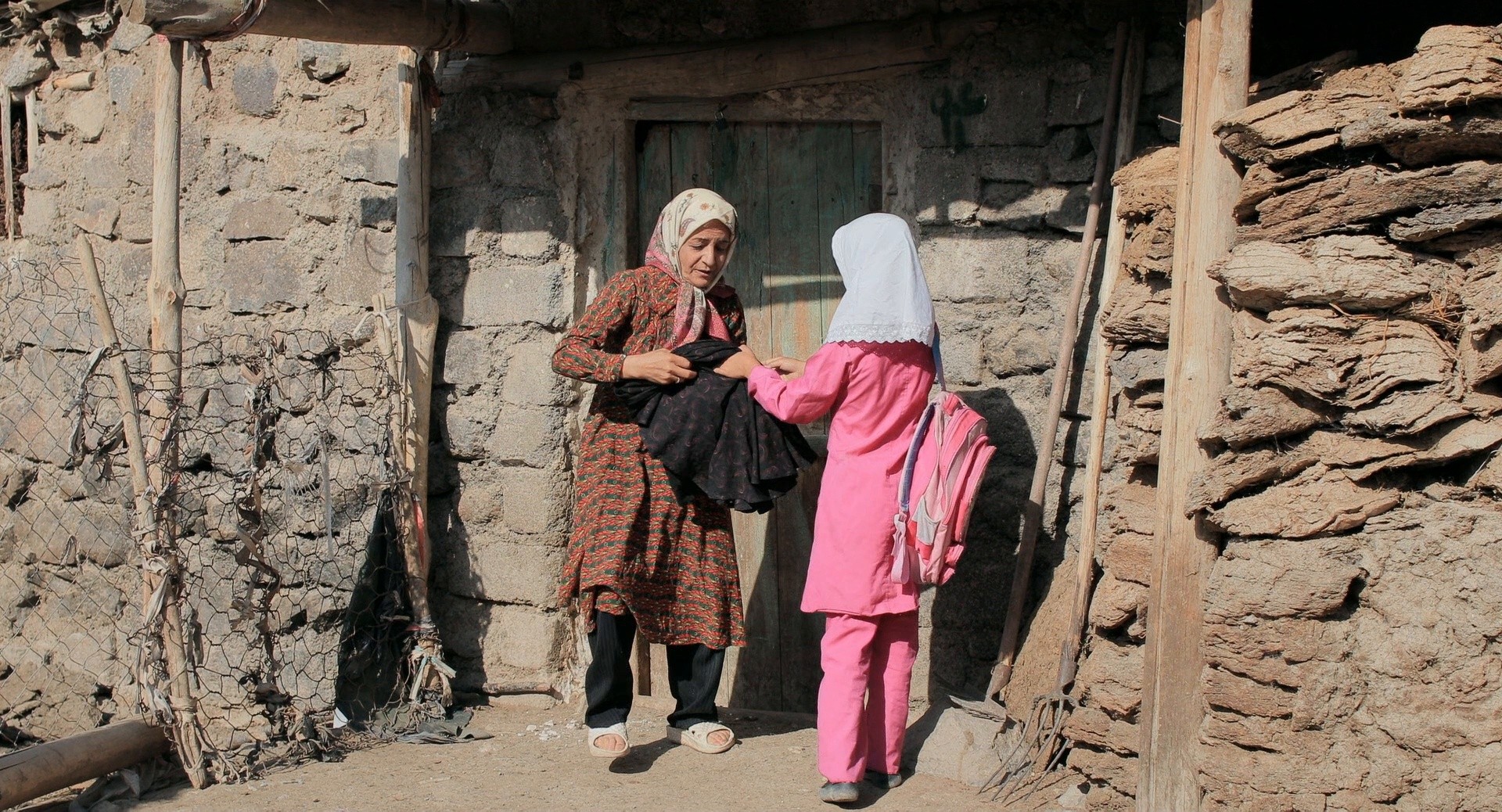 3 Faces (2018) —  shot,  lighting