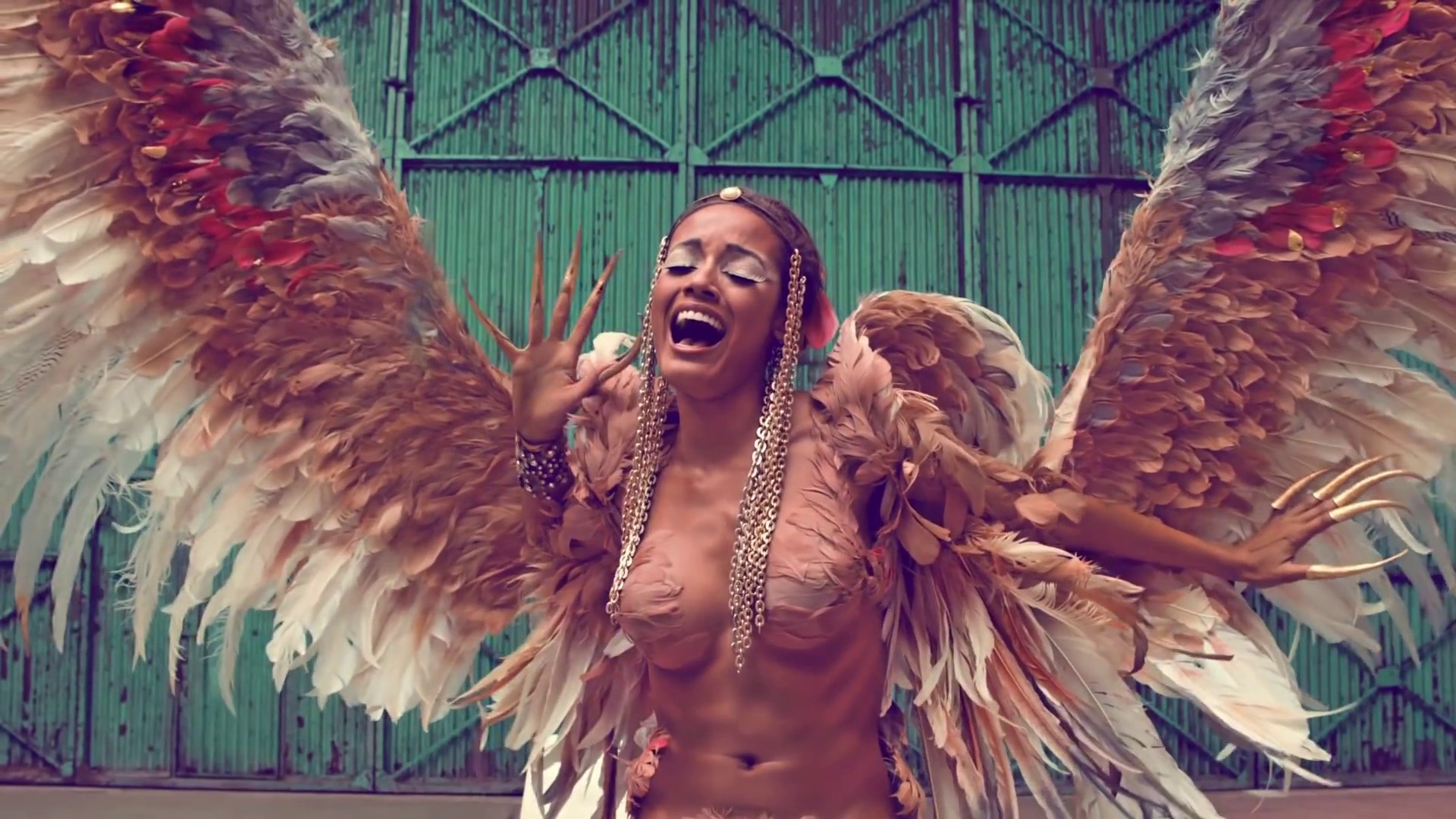 Runaway (long) (2010) —  shot,  lighting