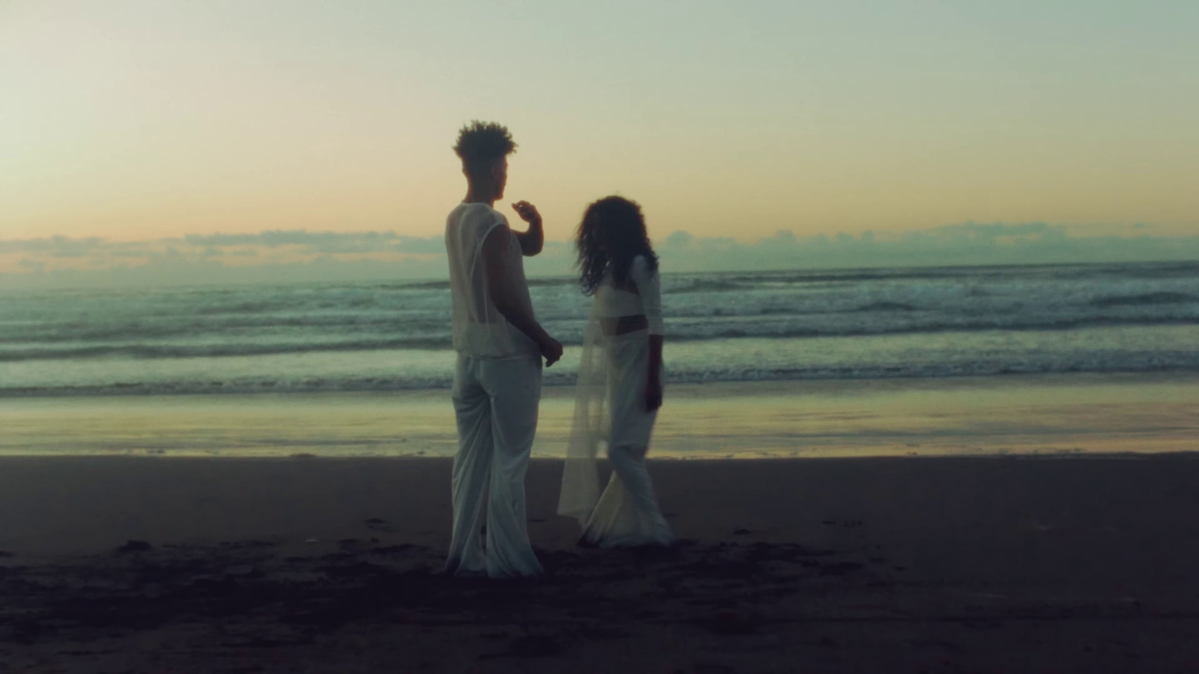 MOUJA (2022) —  shot,  lighting