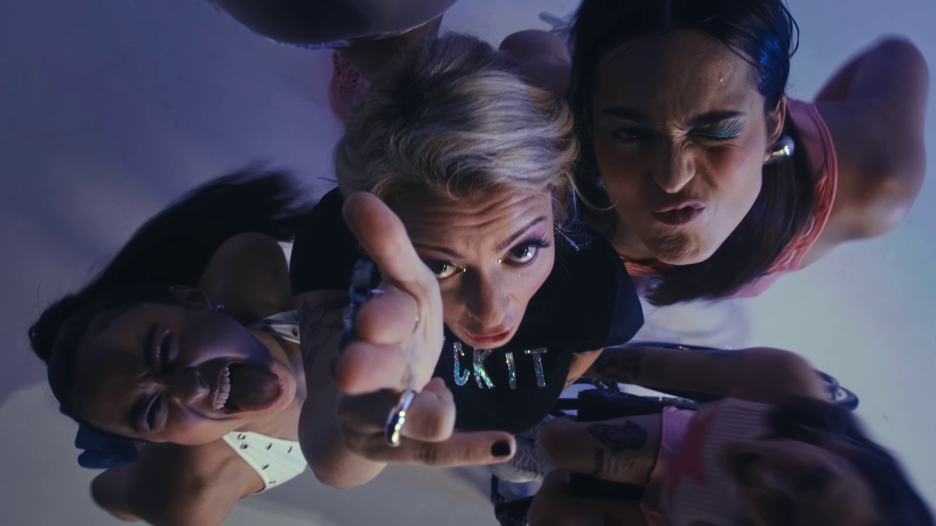 FINGER (2024) —  shot,  lighting