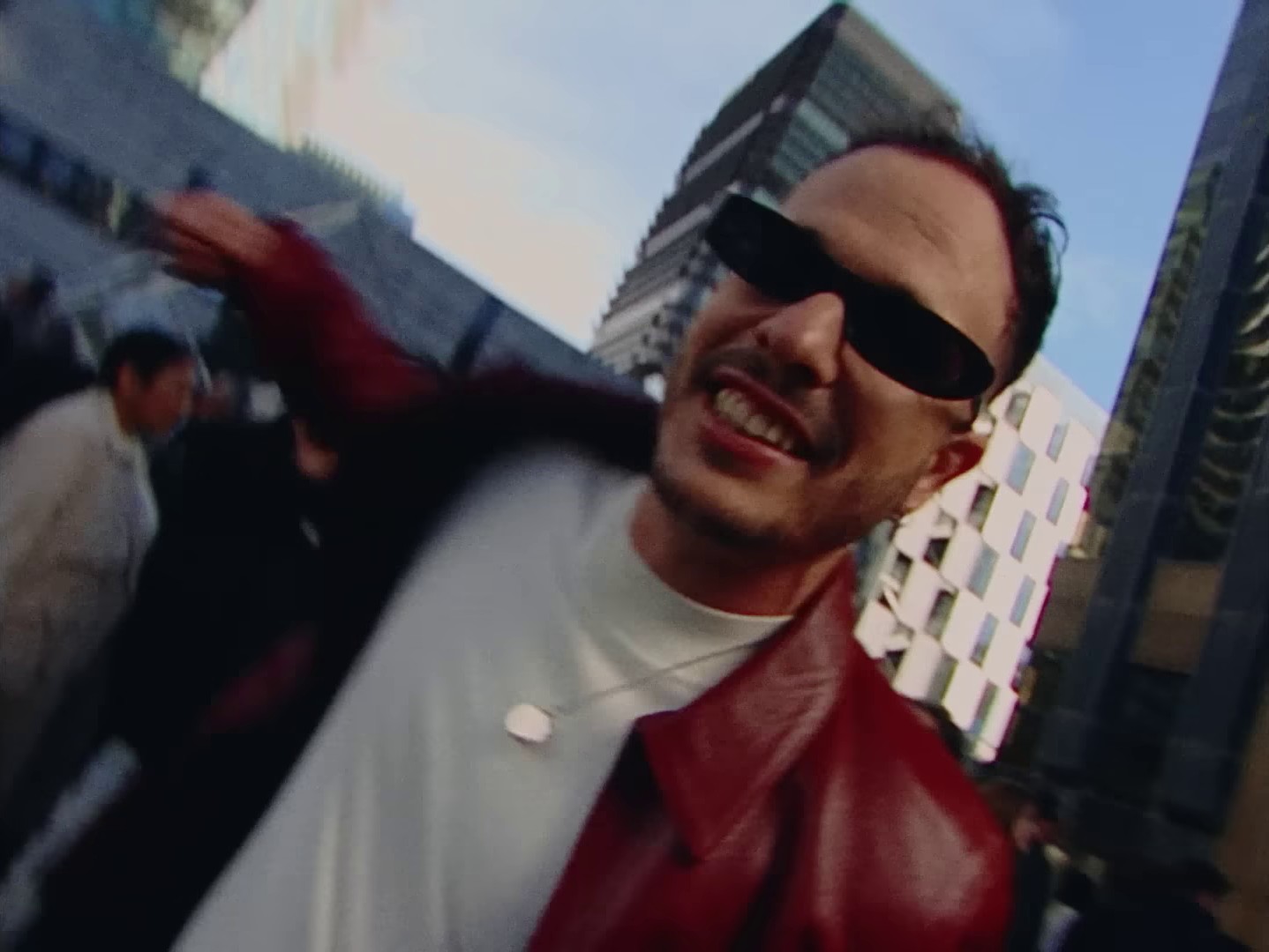 Dónde estás? (2024) —  shot,  lighting