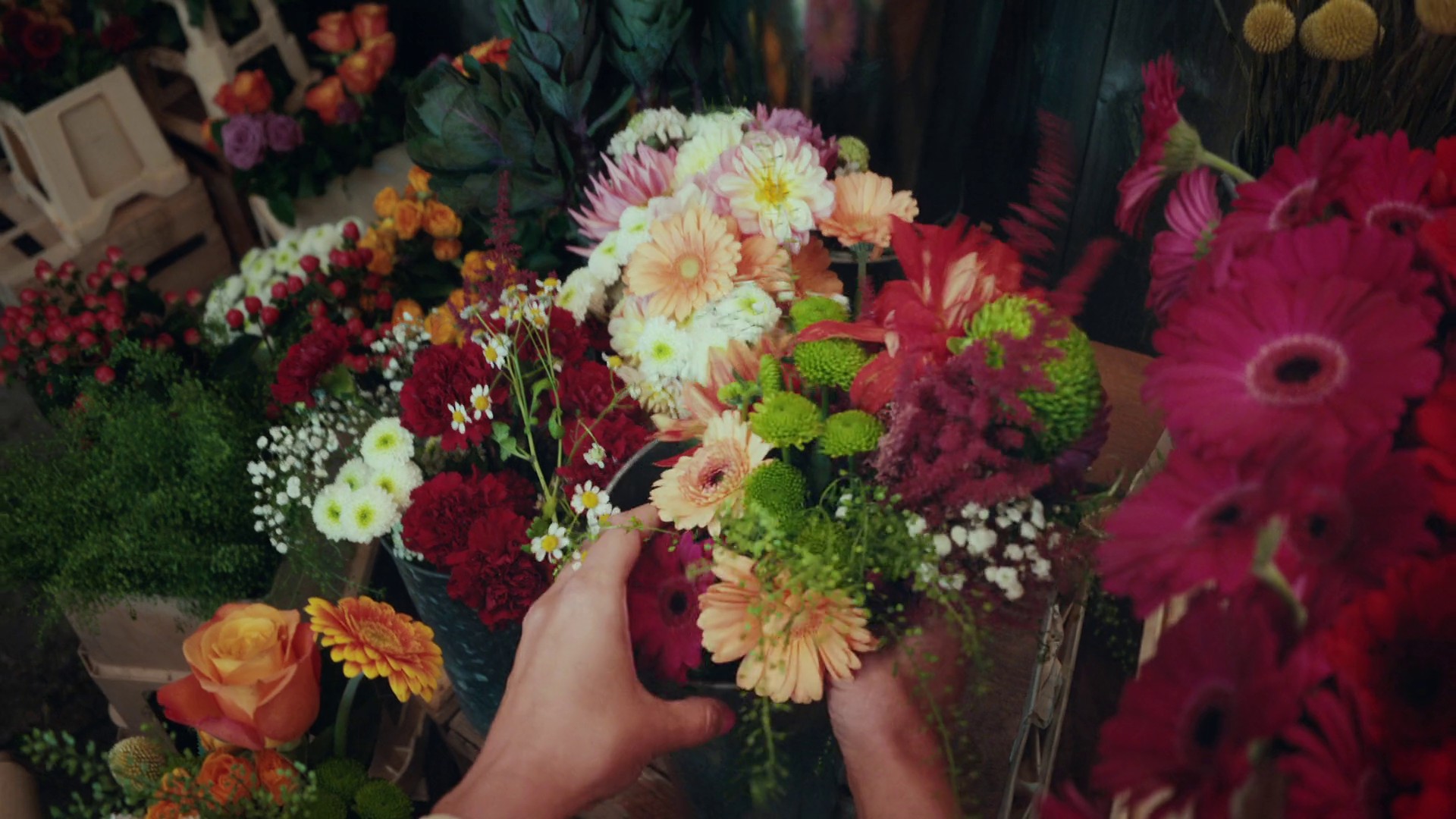 Google Pixel x Gpay - Match Day (2024) —  shot,  lighting