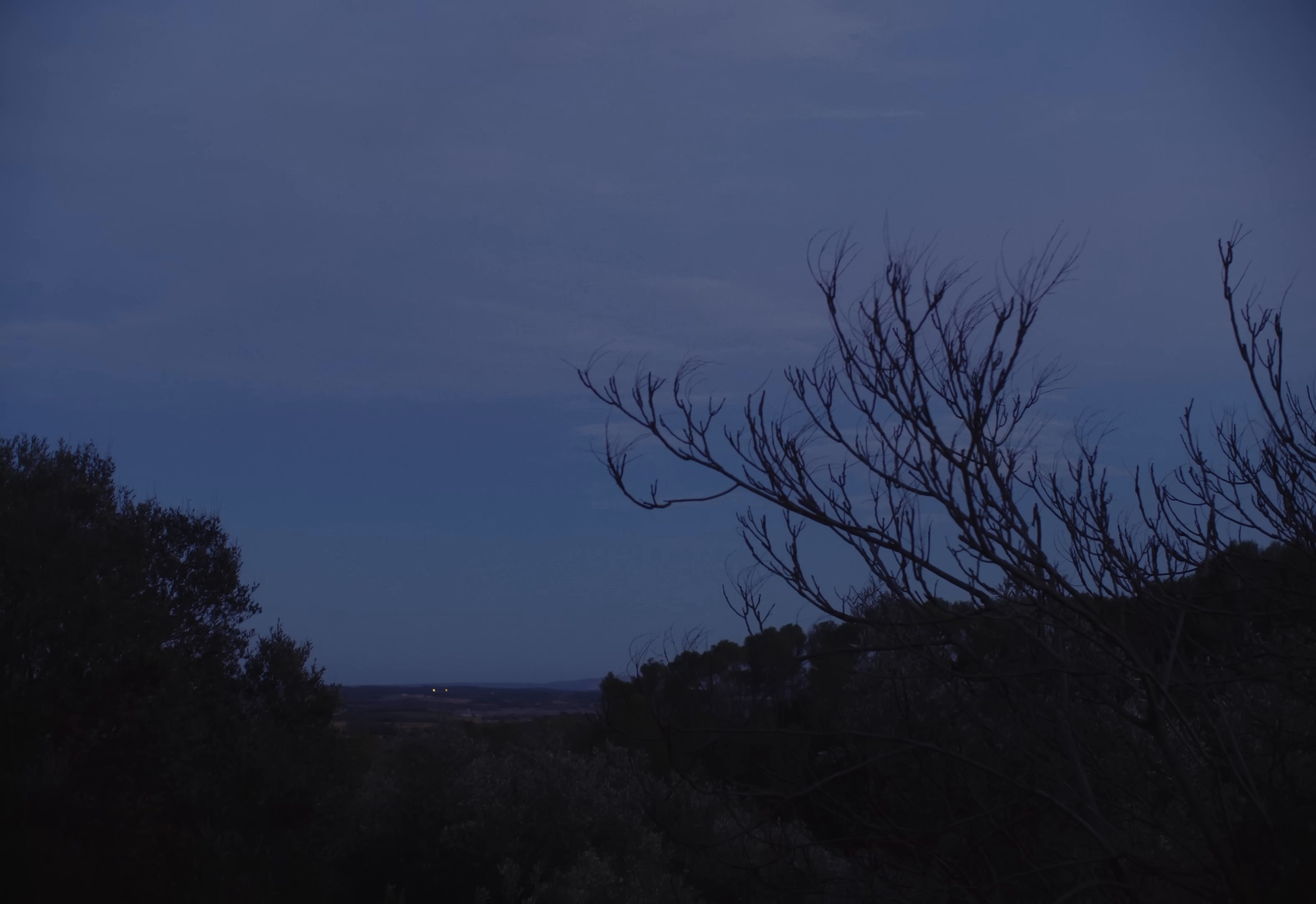 Por qué Será (2024) —  shot,  lighting