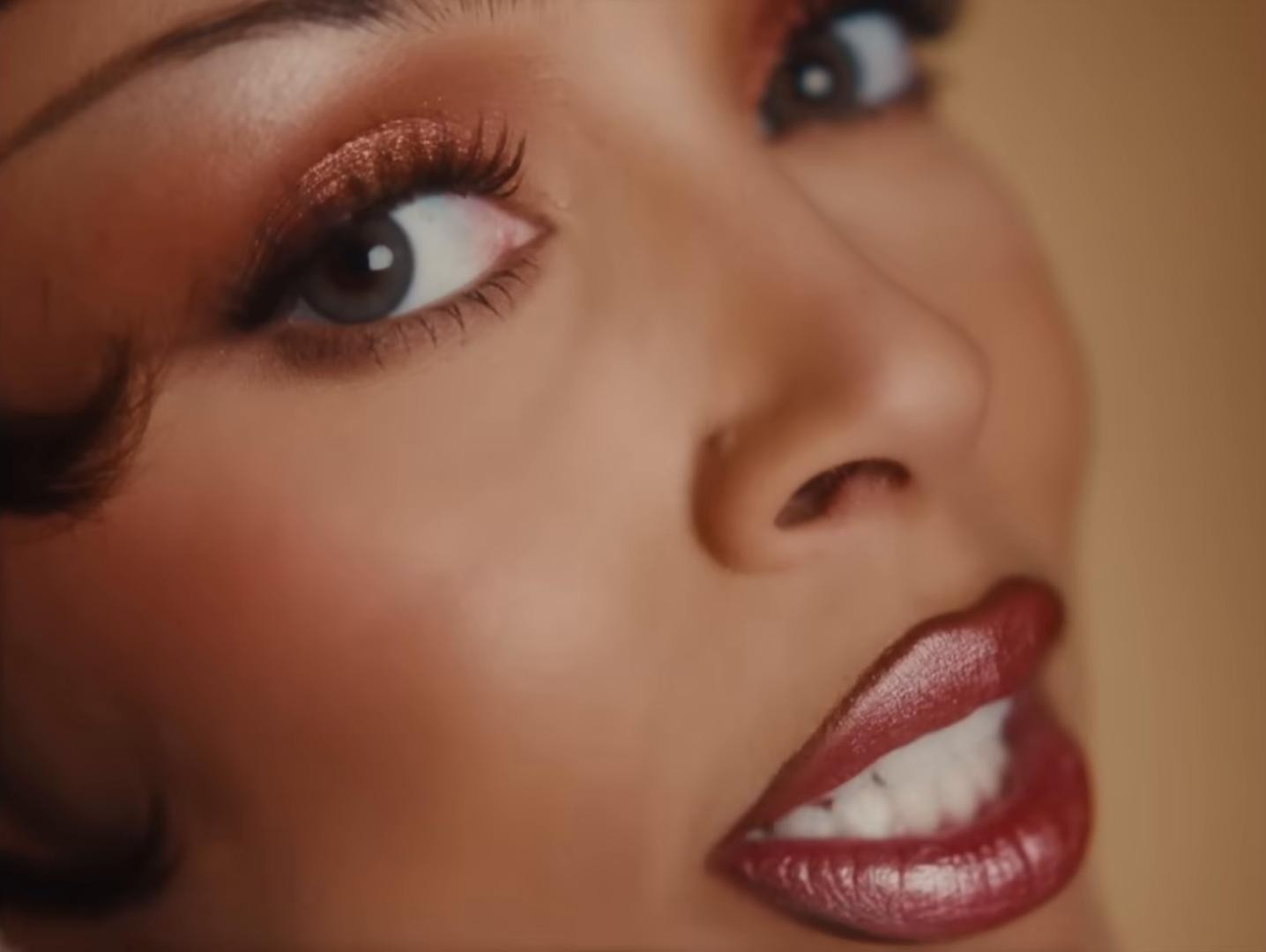 Gorgeous (2025) —  shot,  lighting