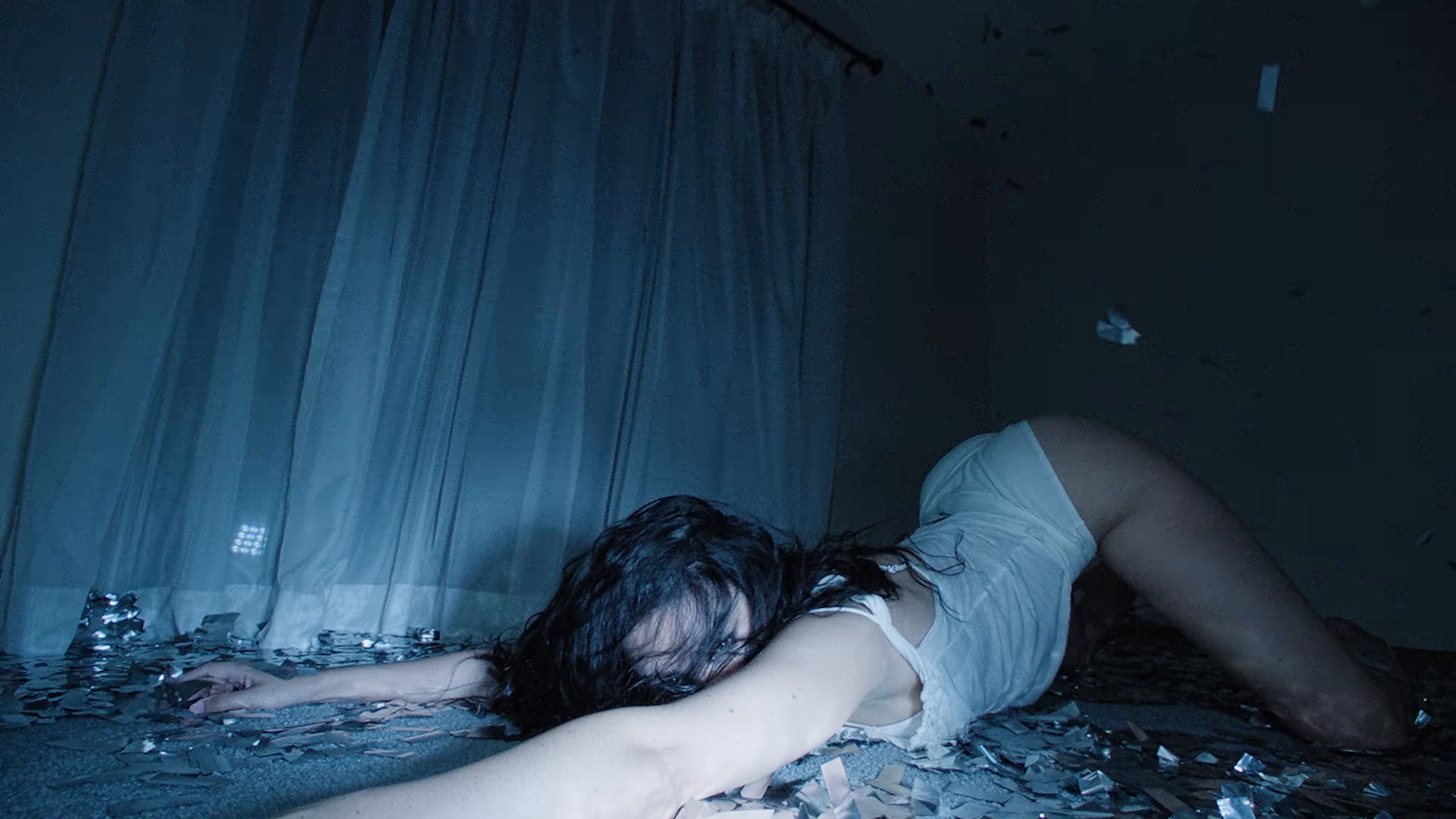 party 4 u (2025) —  shot,  lighting