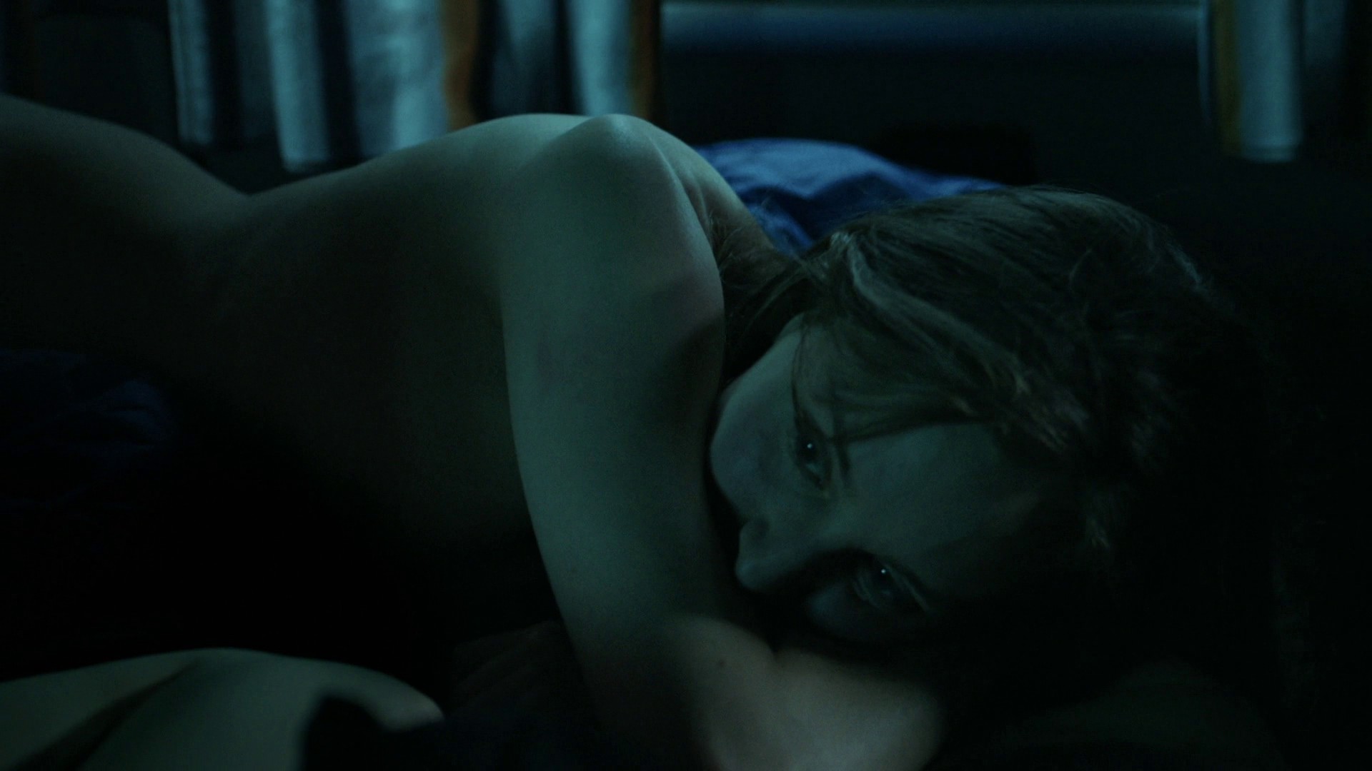 A Voluntary Year (2019) —  shot,  lighting