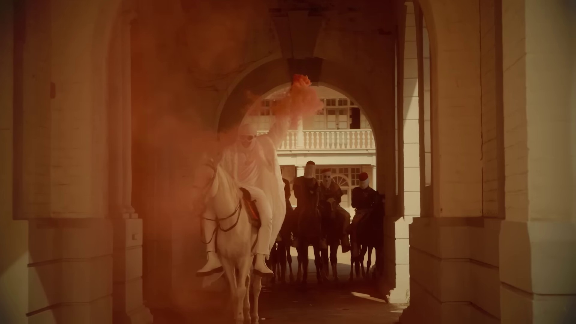 Ojapiano  (2023) —  shot,  lighting