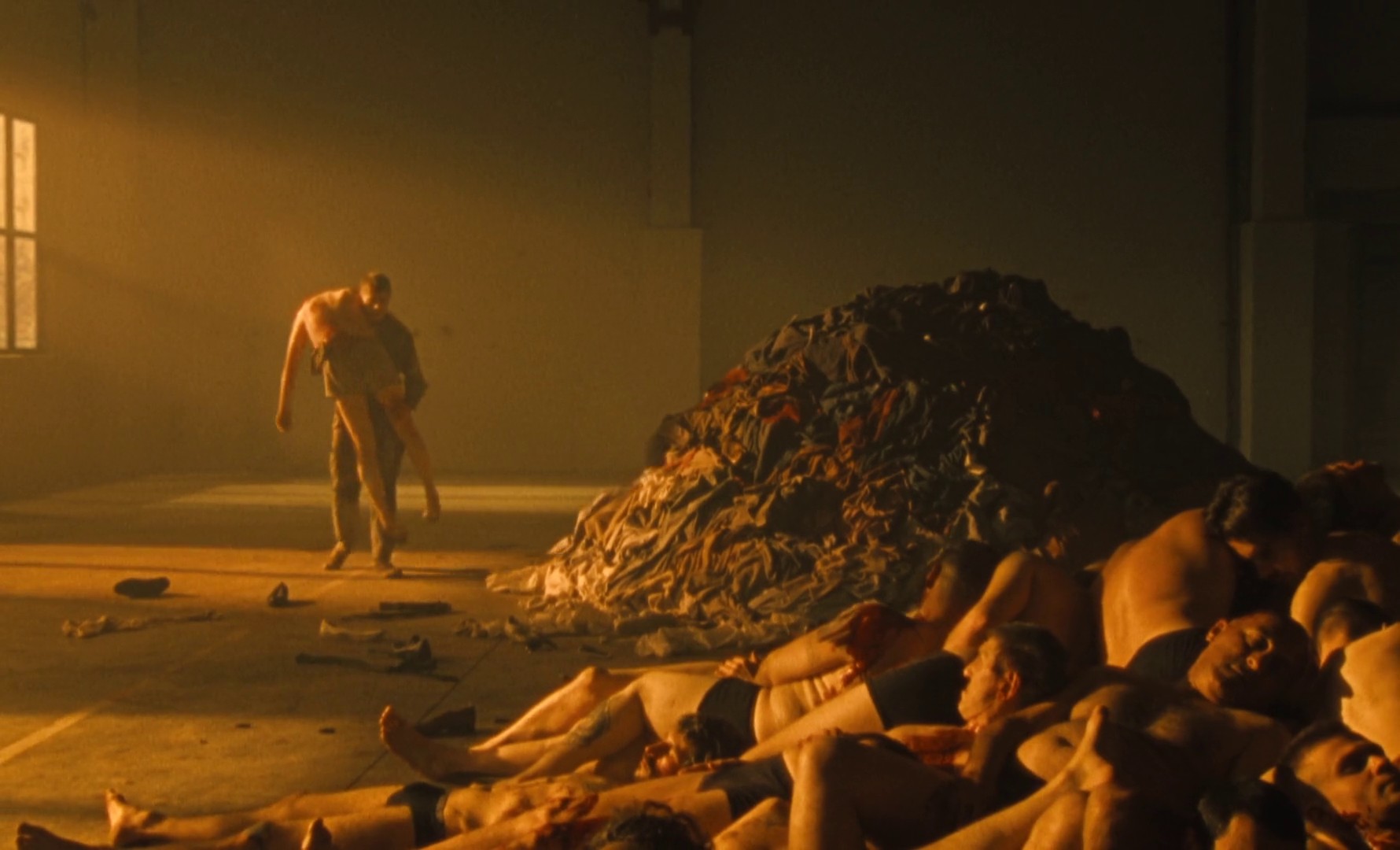 “Never-ever” (2020) —  shot,  lighting