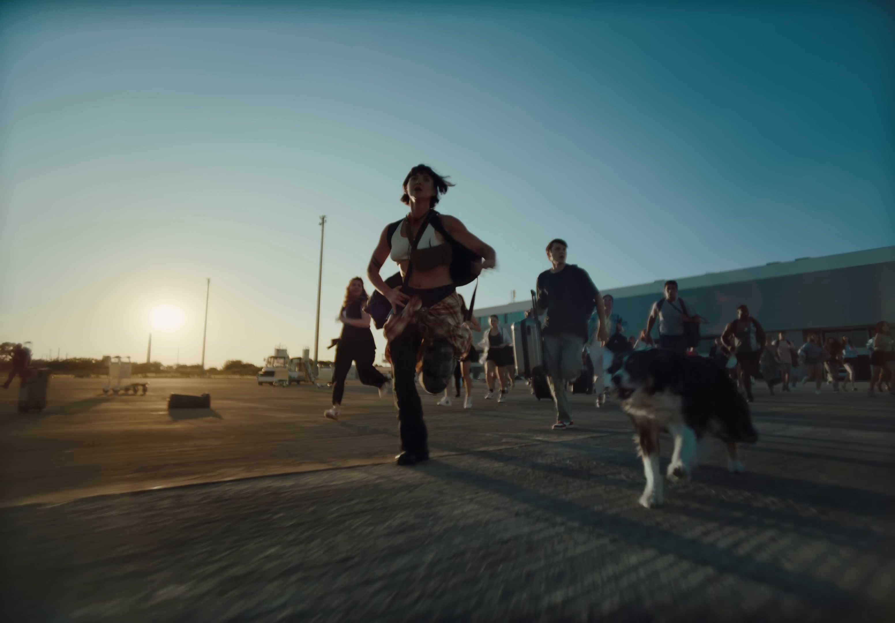 Danny Ocean - escala en Panamá (OFFICIAL VIDEO) (2024) —  shot,  lighting