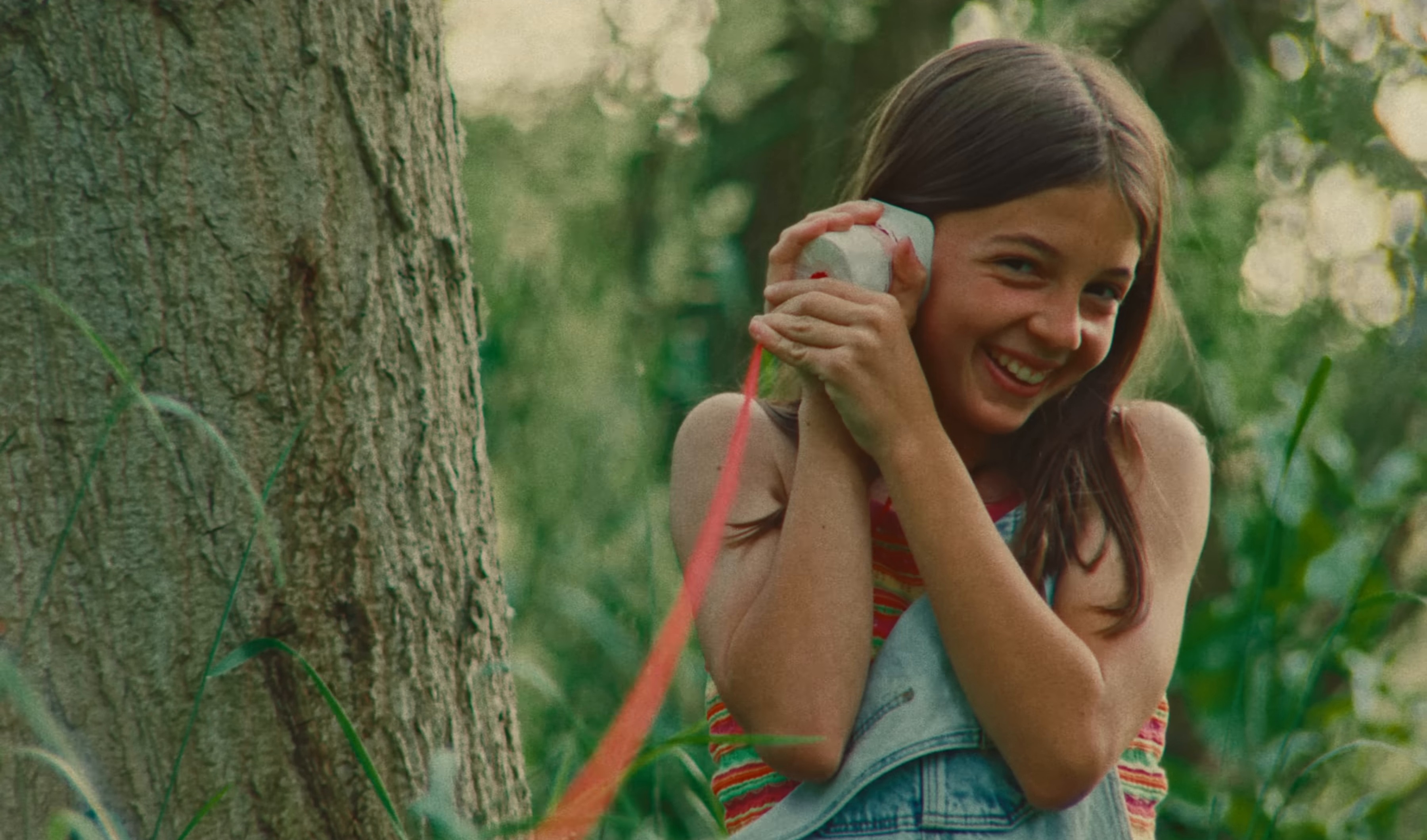 y es bonito (2024) —  shot,  lighting