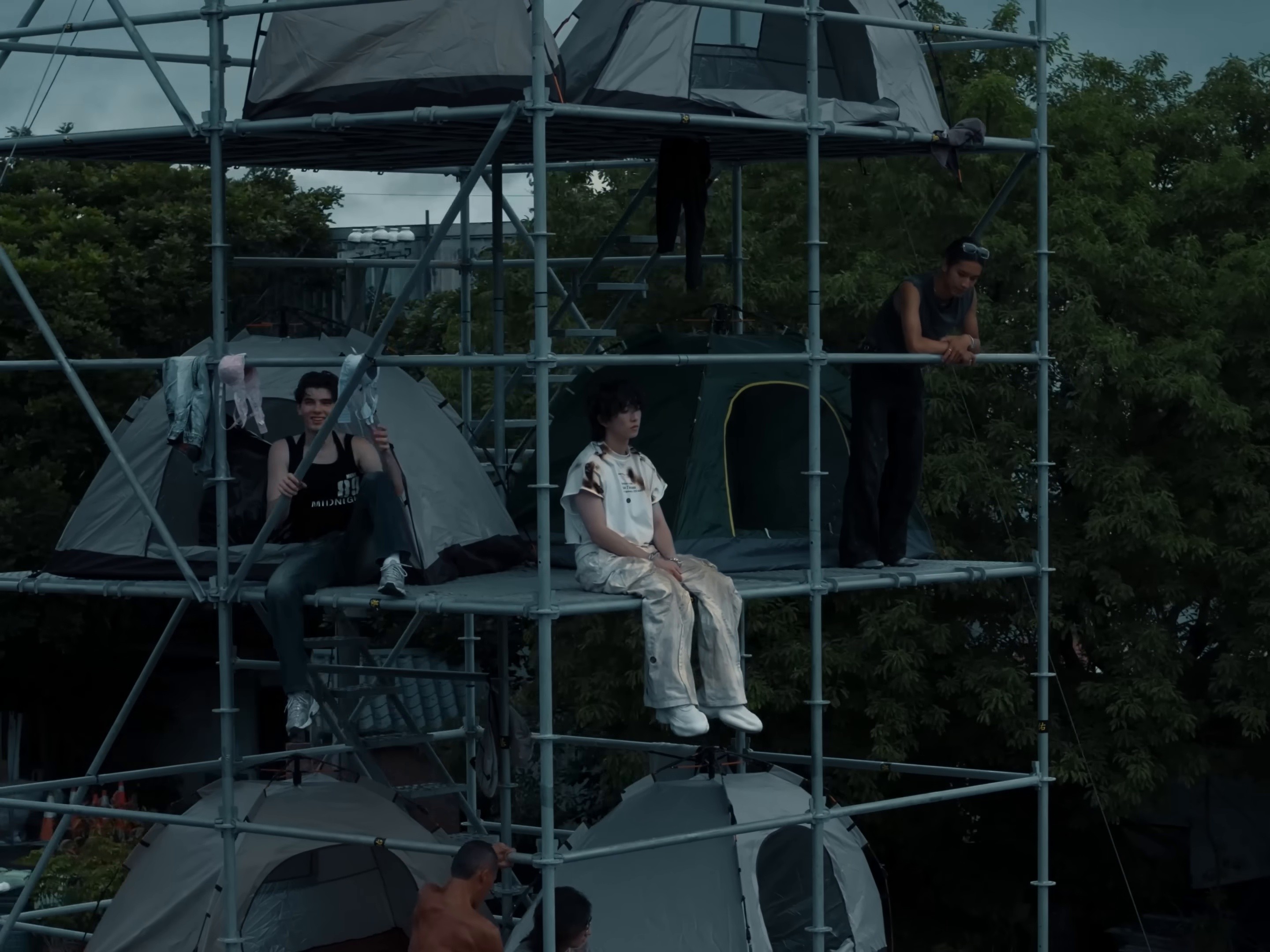 Feng Ze - BEFORE THE FINISH LINE (Official Music Video) (2025) —  shot,  lighting