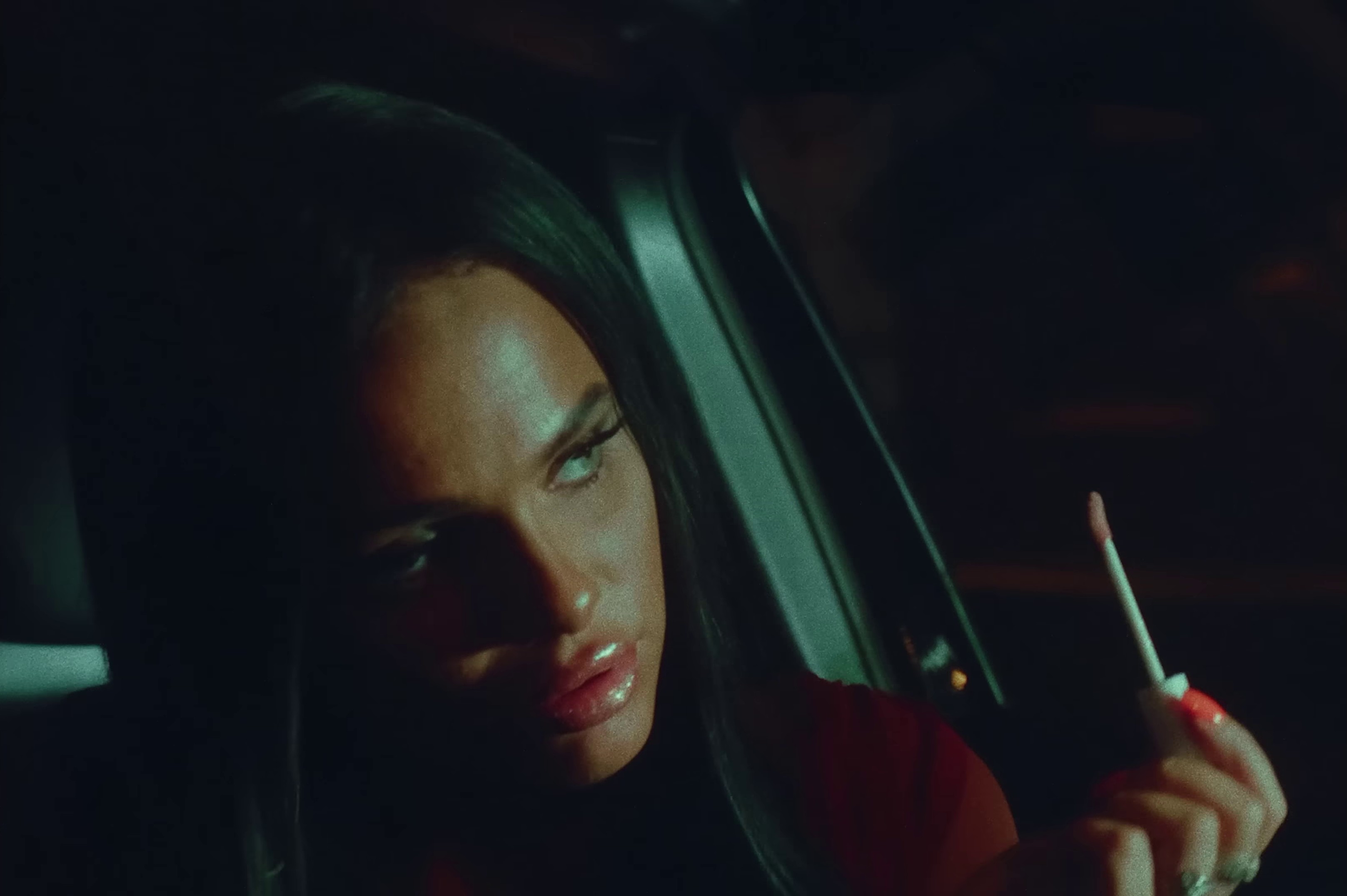 Escorte (2023) —  shot,  lighting