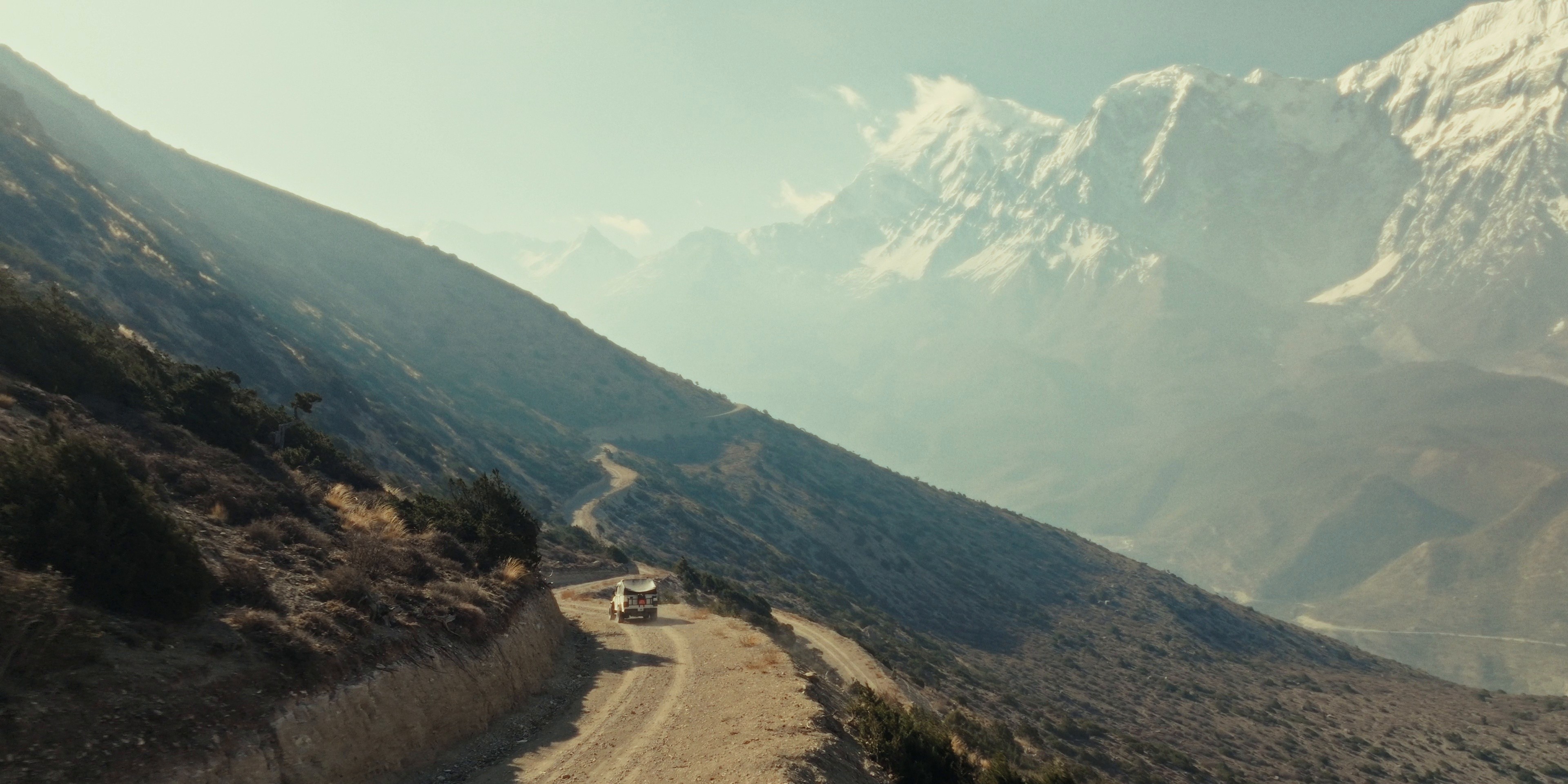 Shinta Mani - Mustang (2024) —  shot,  lighting