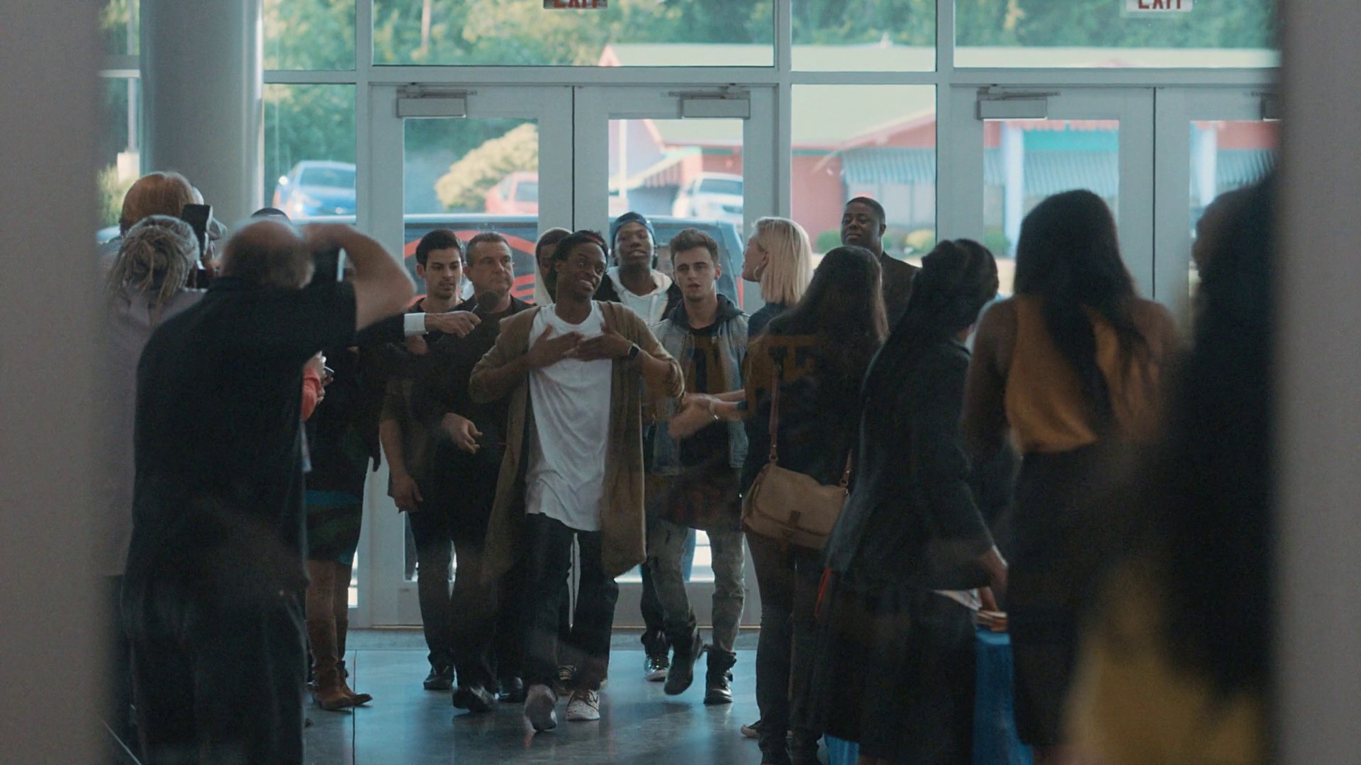 Nobody Beats the Biebs (2016) —  shot,  lighting