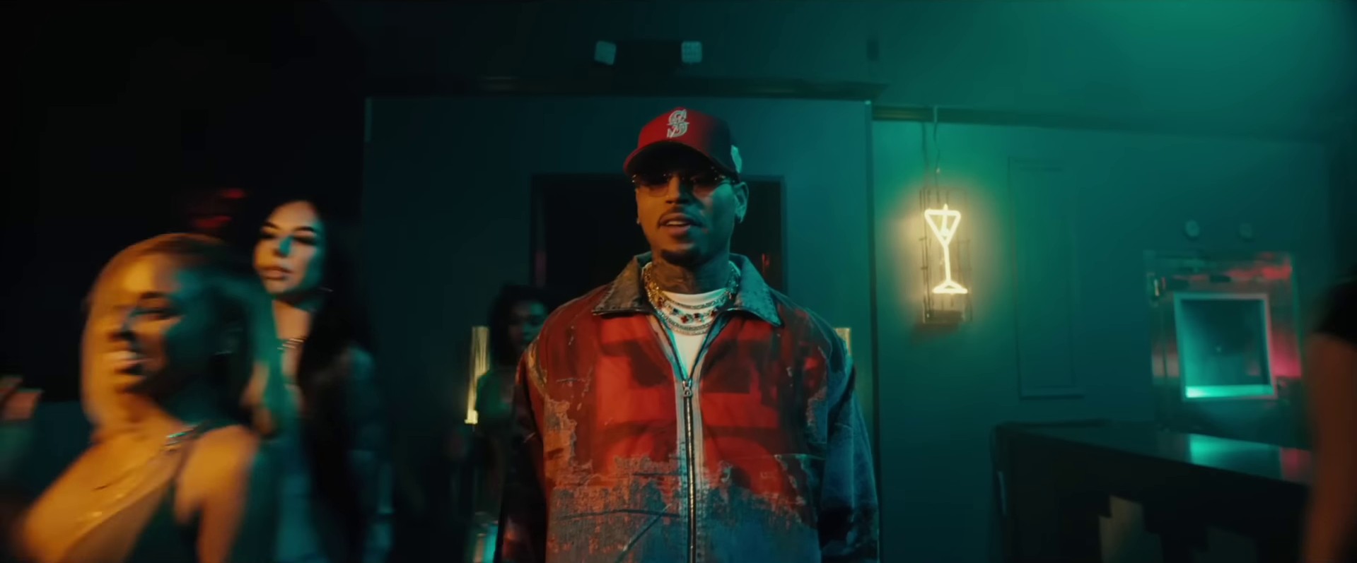 Go Girlfriend (2024) —  shot,  lighting