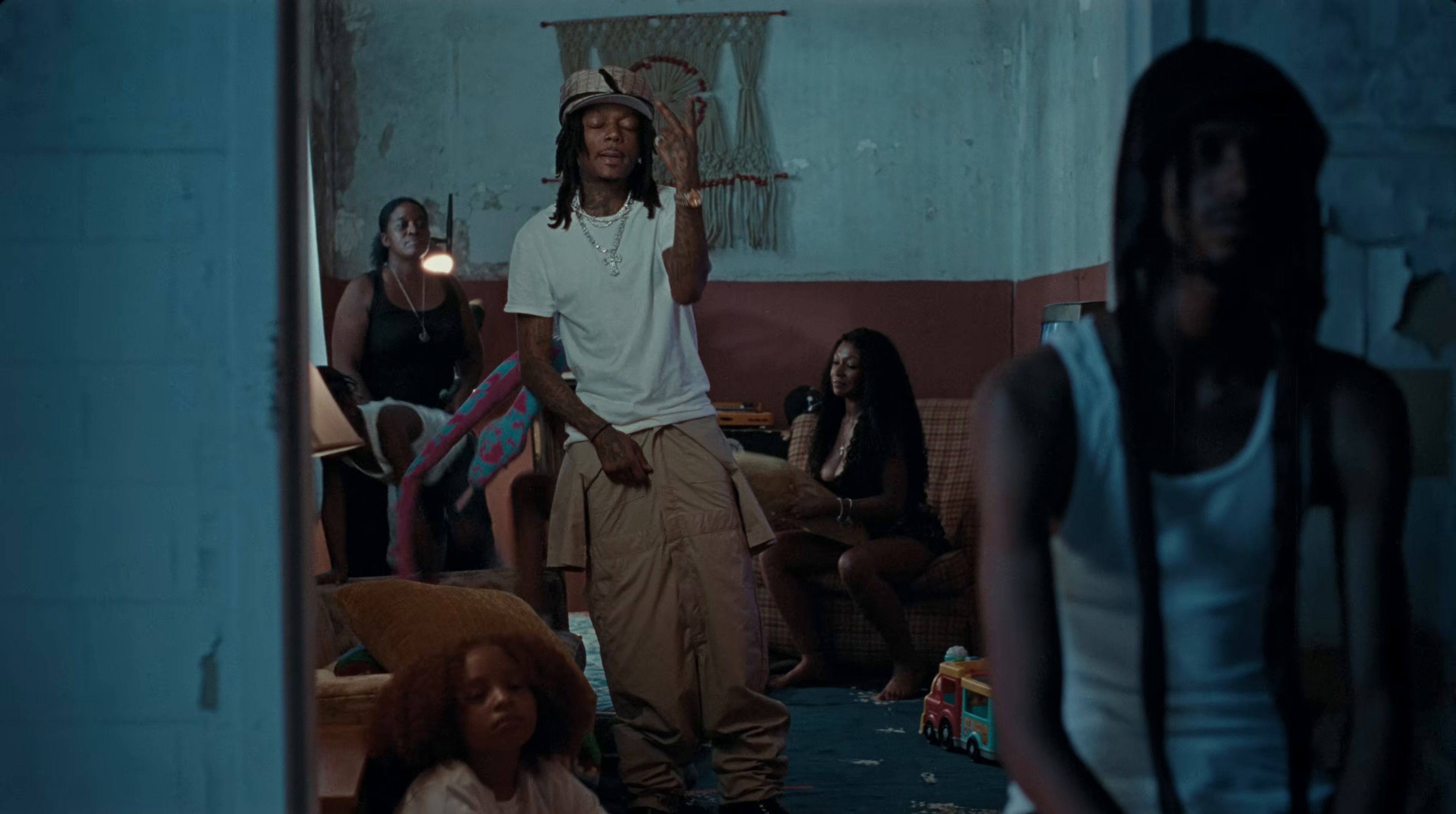 Community  (2025) —  shot,  lighting