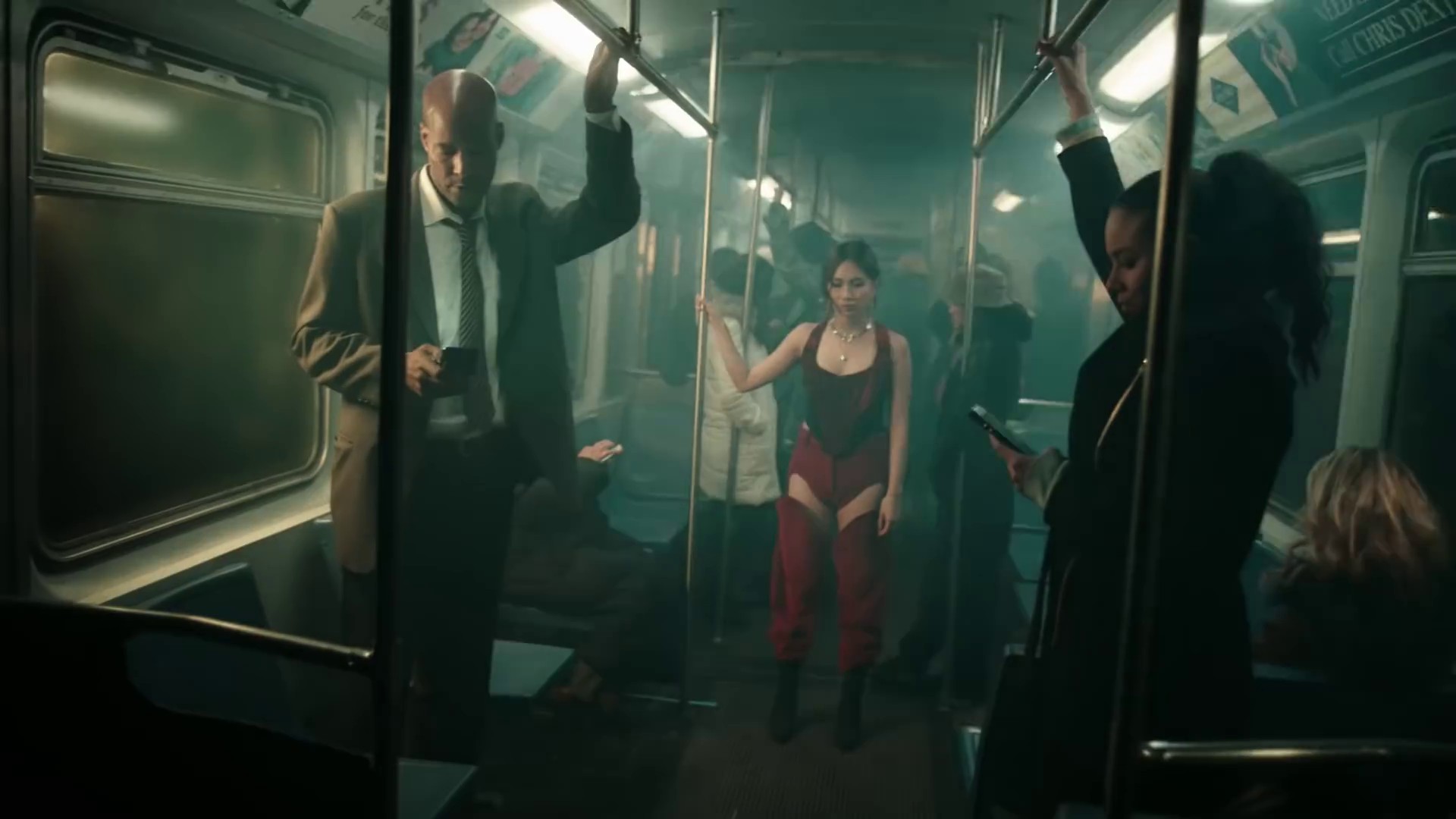 La La Lost You  (2019) —  shot,  lighting