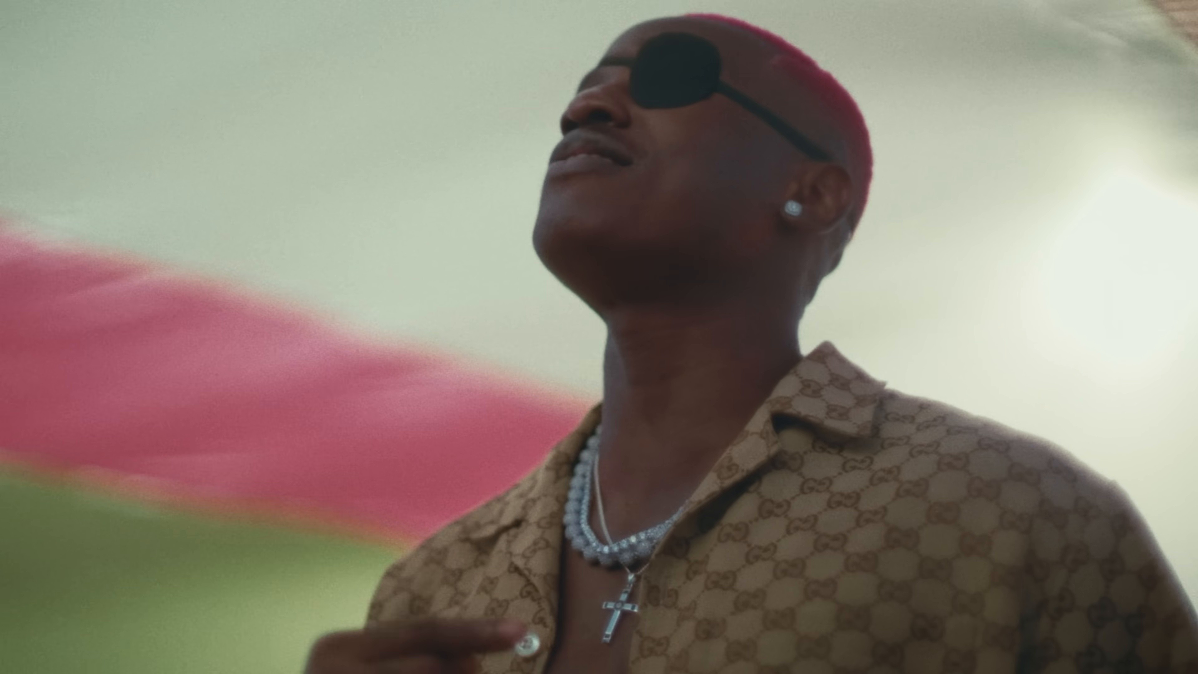 Toma Toma (2024) —  shot,  lighting