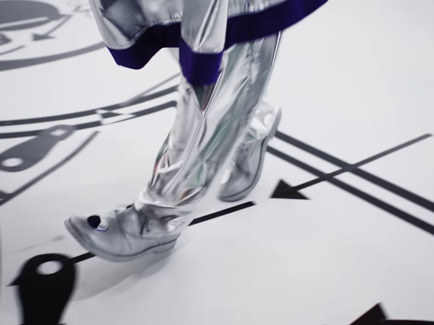 27 CLUB (2024) —  shot,  lighting