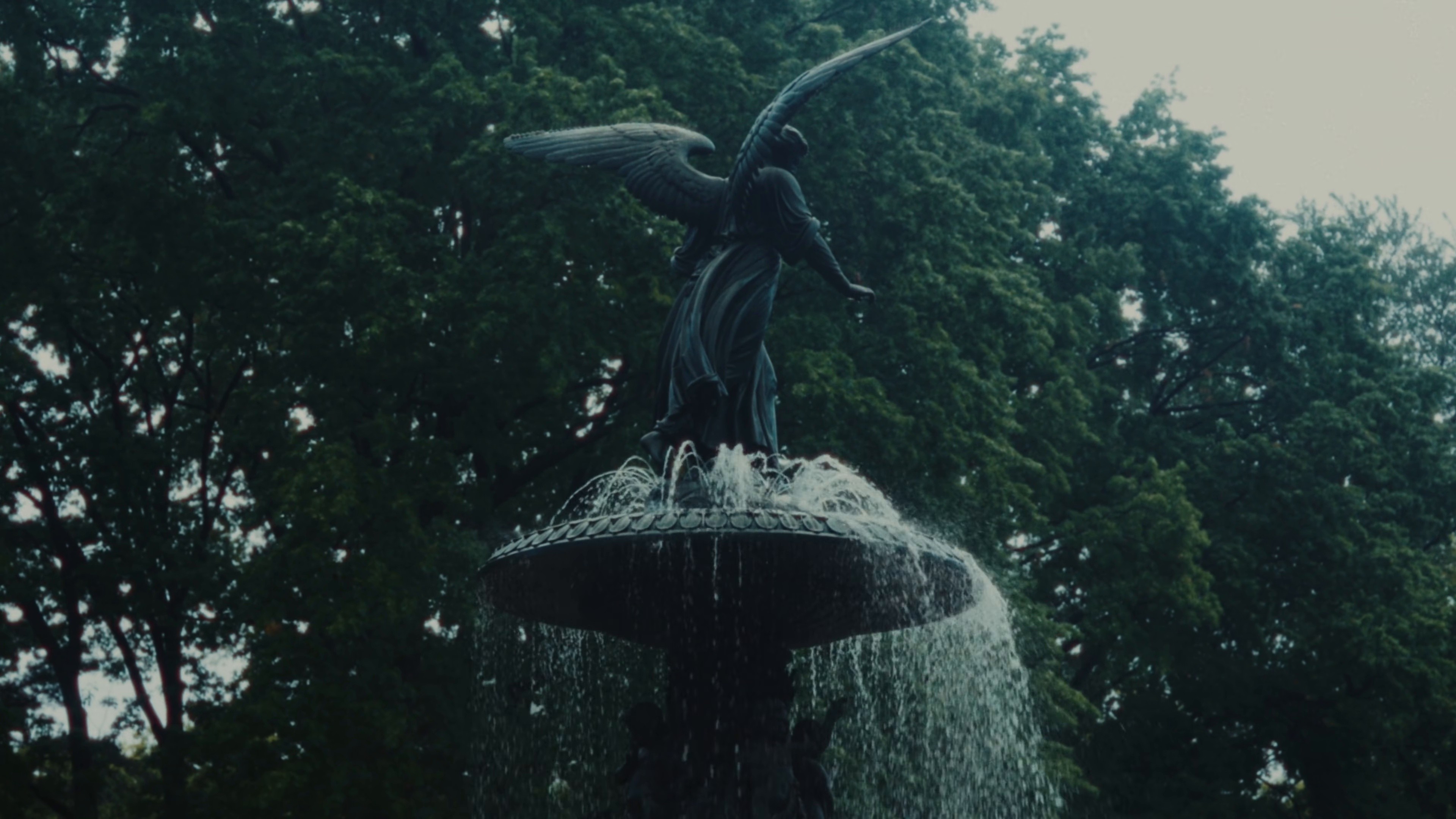 Mía (2025) —  shot,  lighting