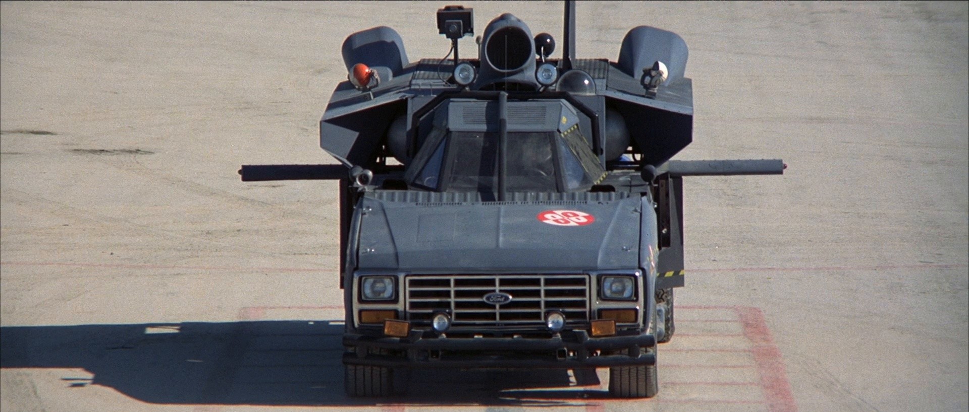 The Adventures of Buckaroo Banzai Across the 8th Dimension (1984) —  shot,  lighting