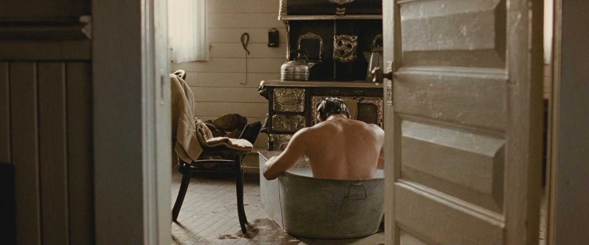 The Assassination of Jesse James by the Coward Robert Ford (2007) —  shot,  lighting
