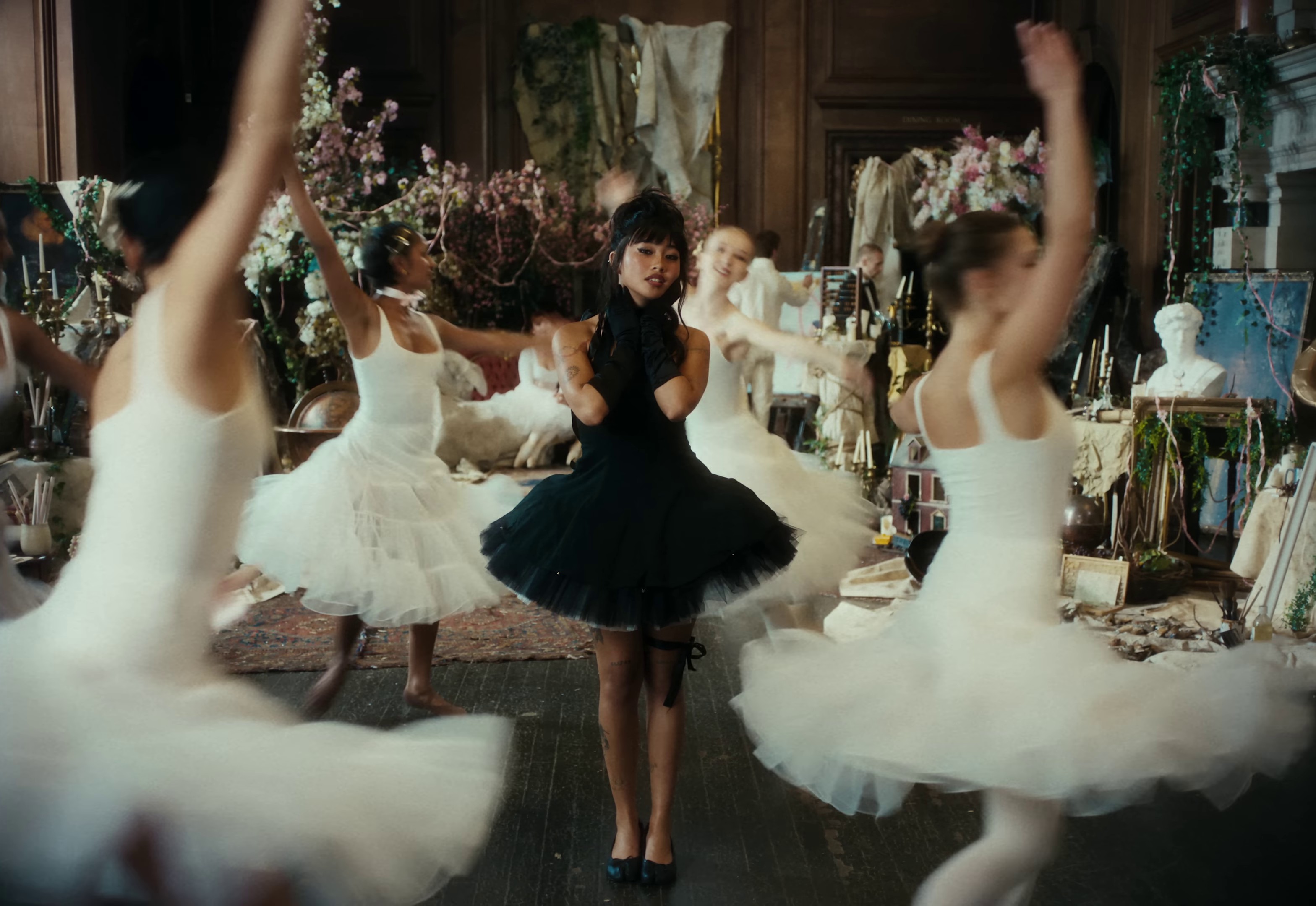 The way things go (2023) —  shot,  lighting