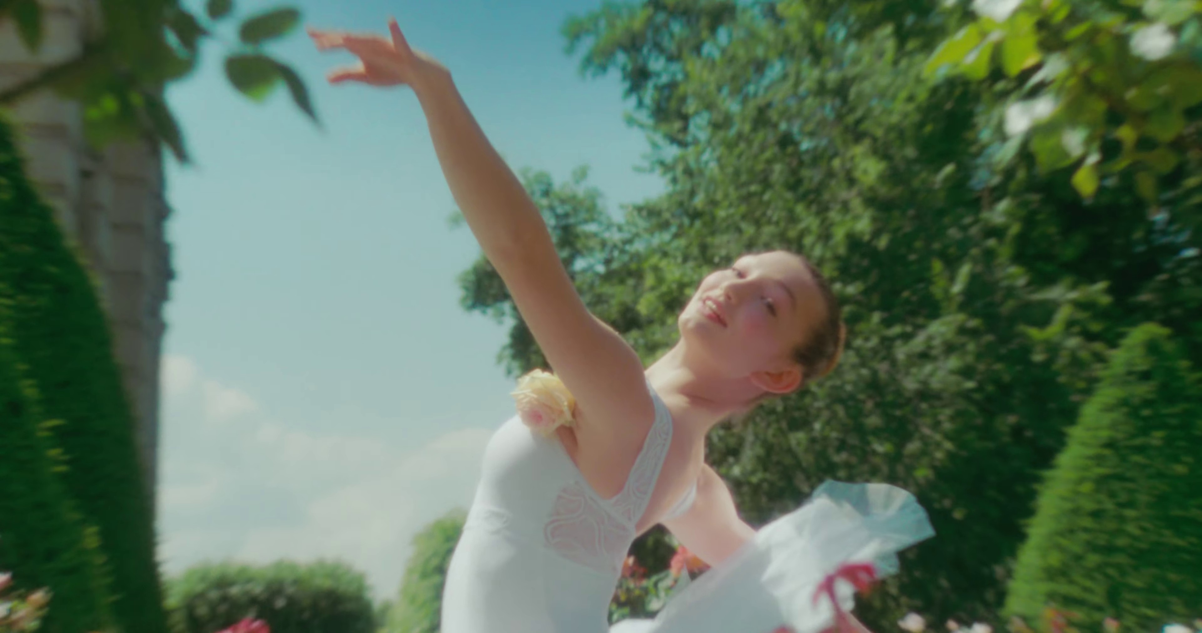 Parc Fermé (2021) —  shot,  lighting