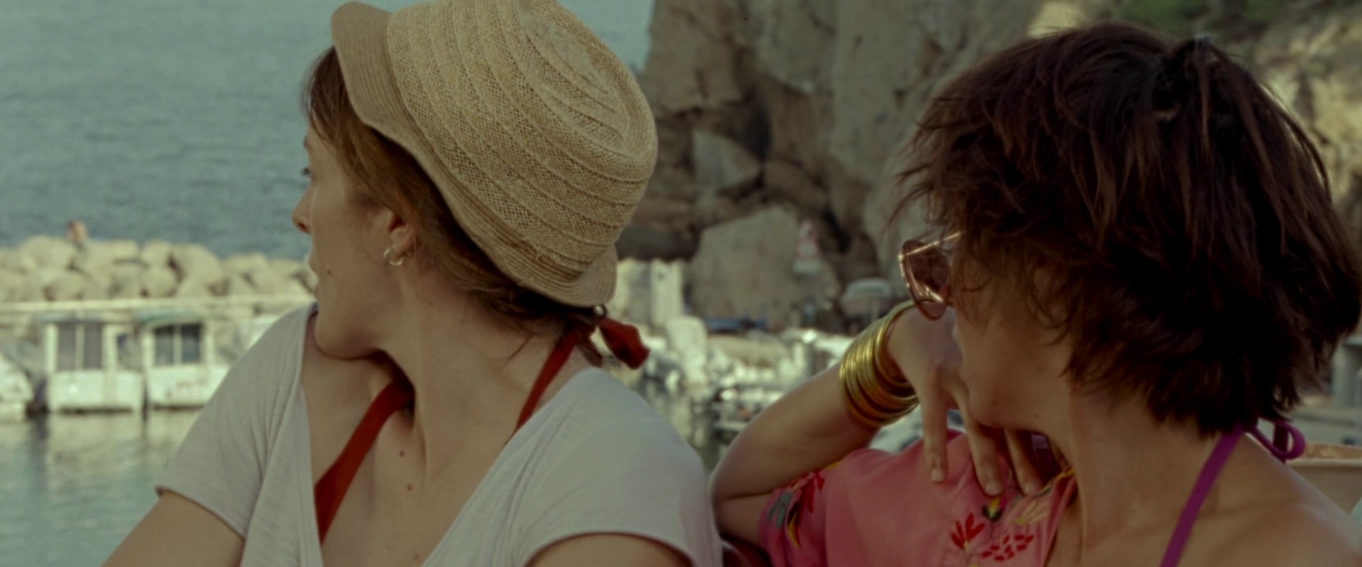 Azuro (2022) —  shot,  lighting