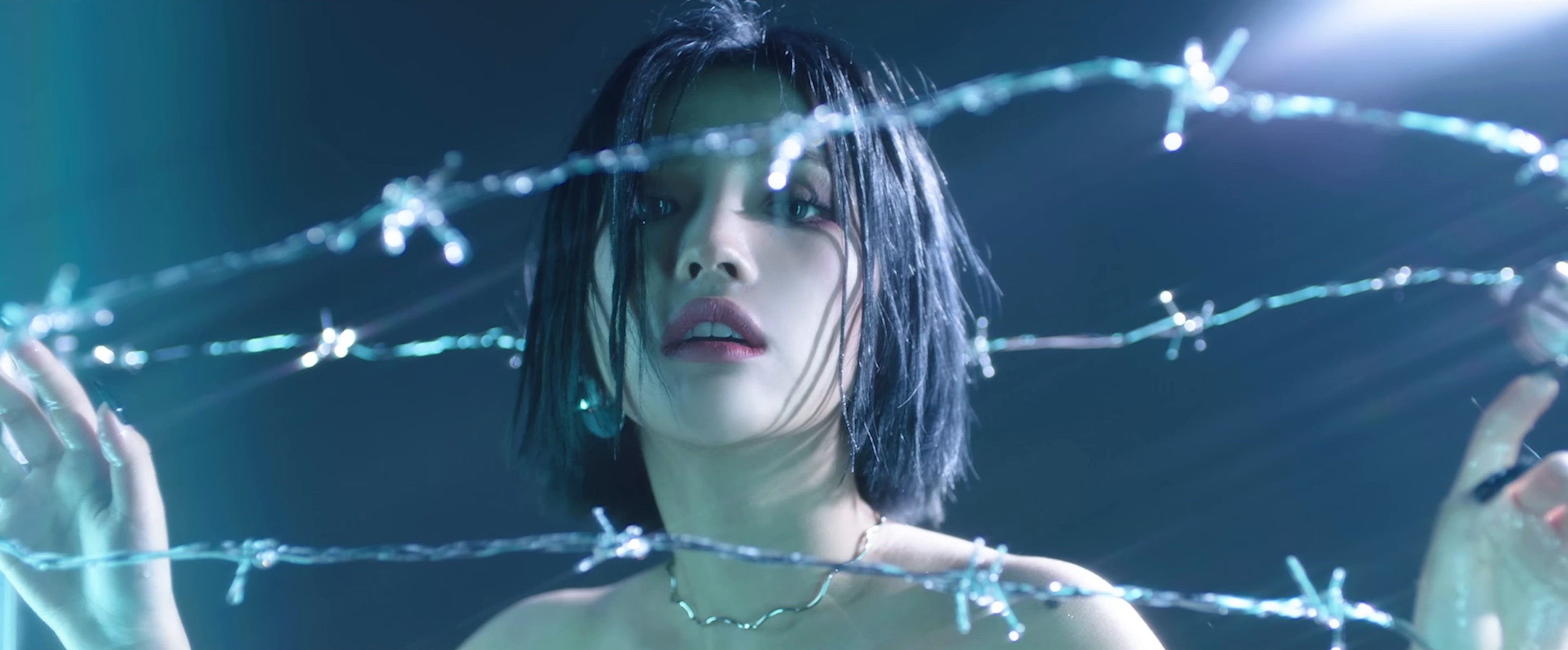 Oh my god (2020) —  shot,  lighting