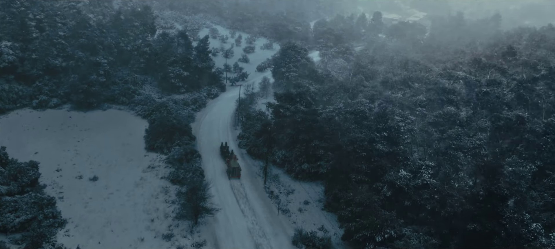 Budweiser | Super Bowl LVIII Old School Delivery (2023) —  shot,  lighting