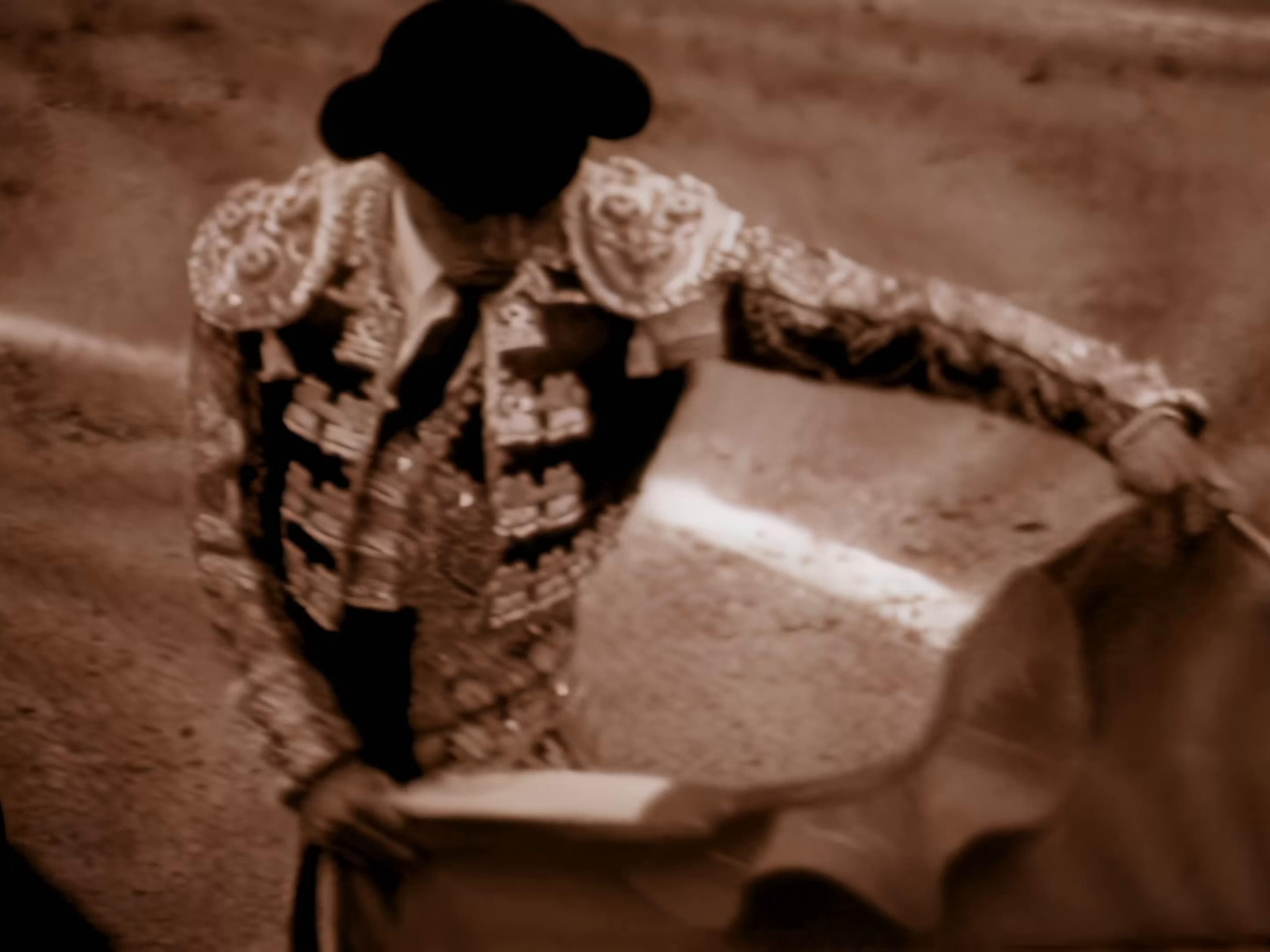 Take A Bow (2009) —  shot,  lighting