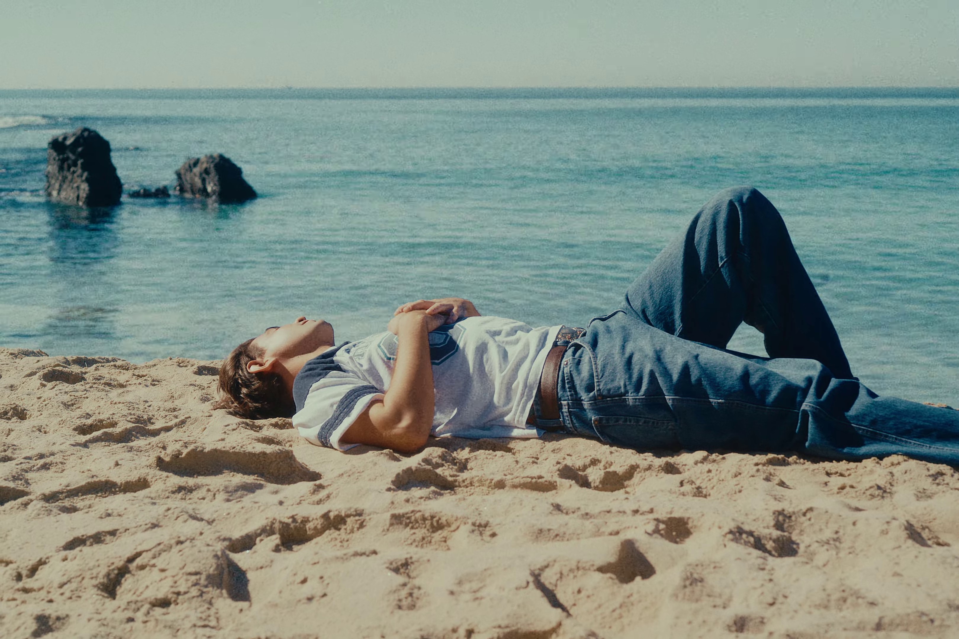 Sun Punks (2024) —  shot,  lighting