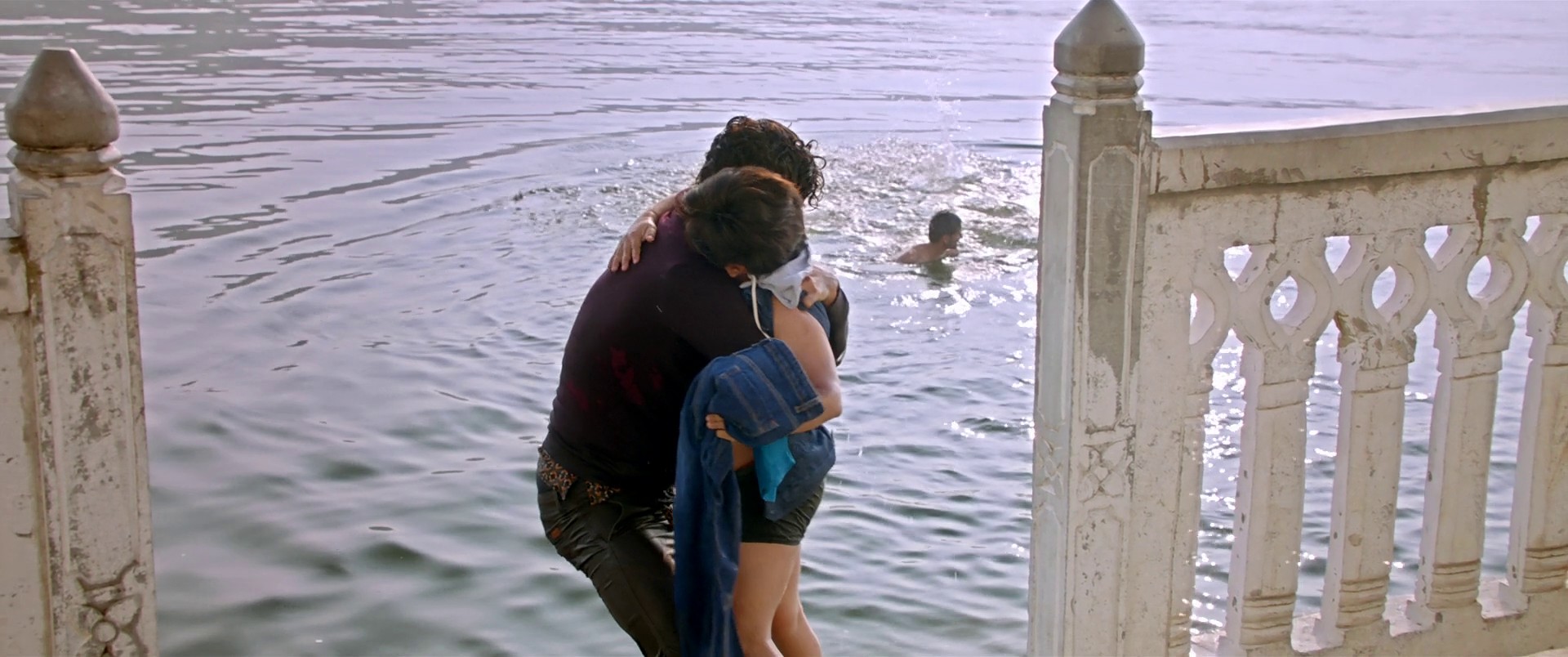 Dhadak (2018) —  shot,  lighting