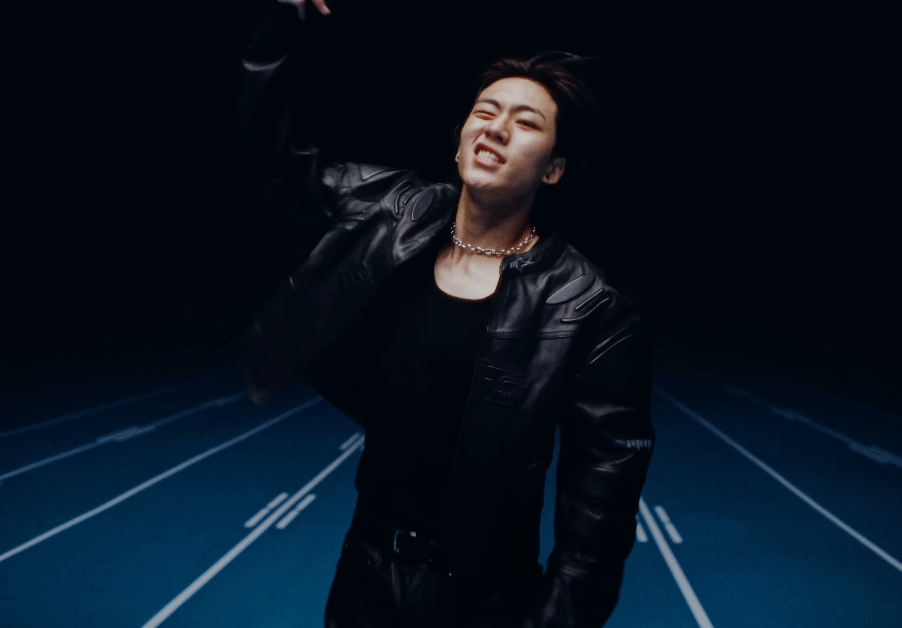 TROPHY (2025) —  shot,  lighting