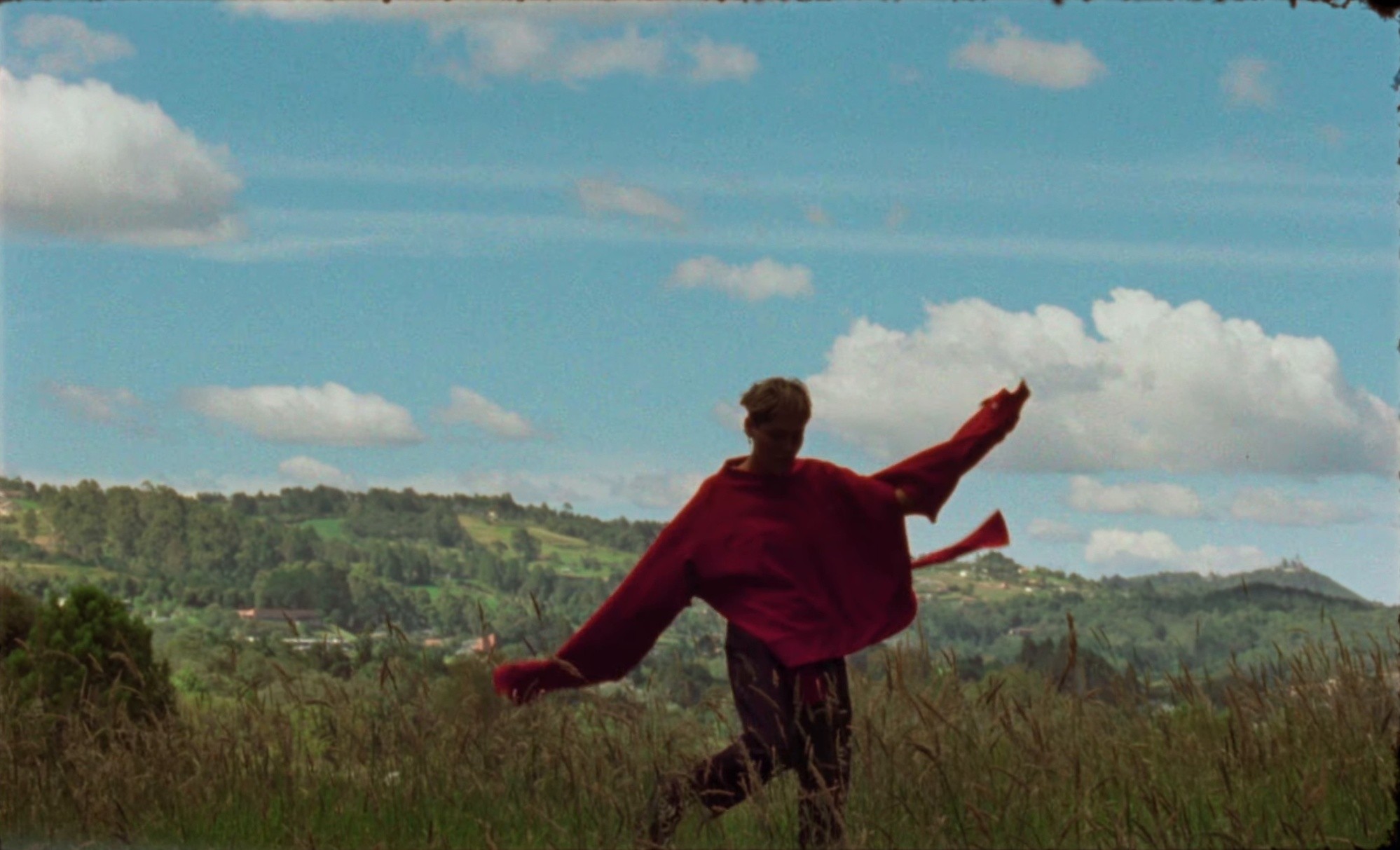 VOY CRECIENDO (2025) —  shot,  lighting