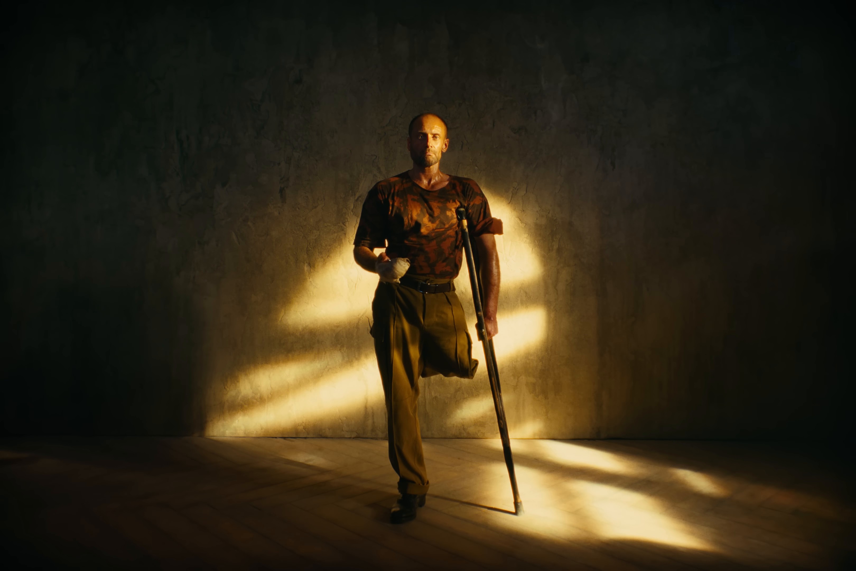 GUN (2024) —  shot,  lighting