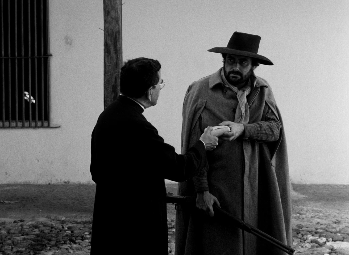 Black God, White Devil (1964) —  shot,  lighting